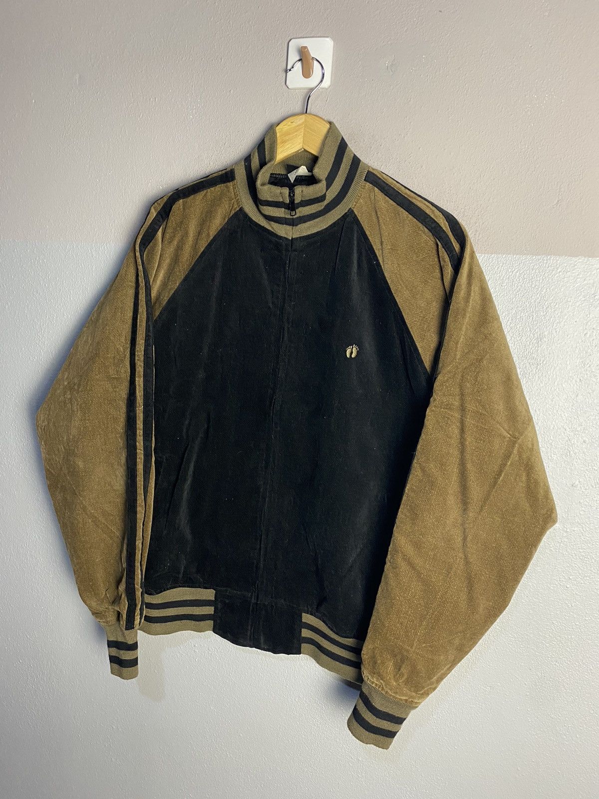 Hang Ten 🔥SALE🔥HANG TEN VELVET CORDUROY JACKET Size US L / EU 52-54 / 3 - 5 Thumbnail