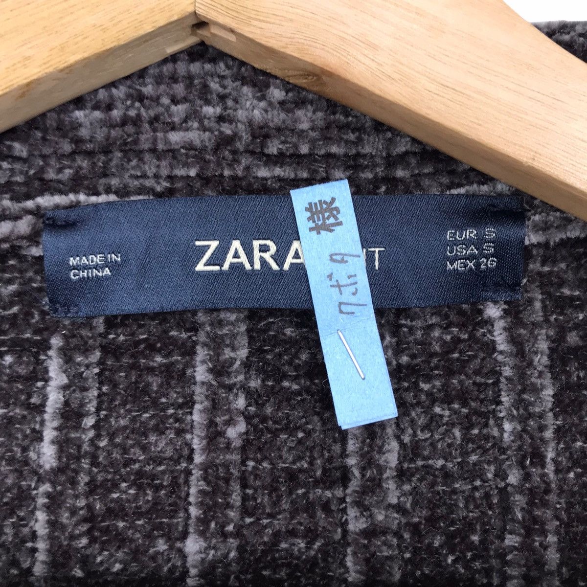 Zara ZARA FIT Corduroy Long Dress Cardigan Jumper Size US S / EU 44-46 / 1 - 4 Thumbnail
