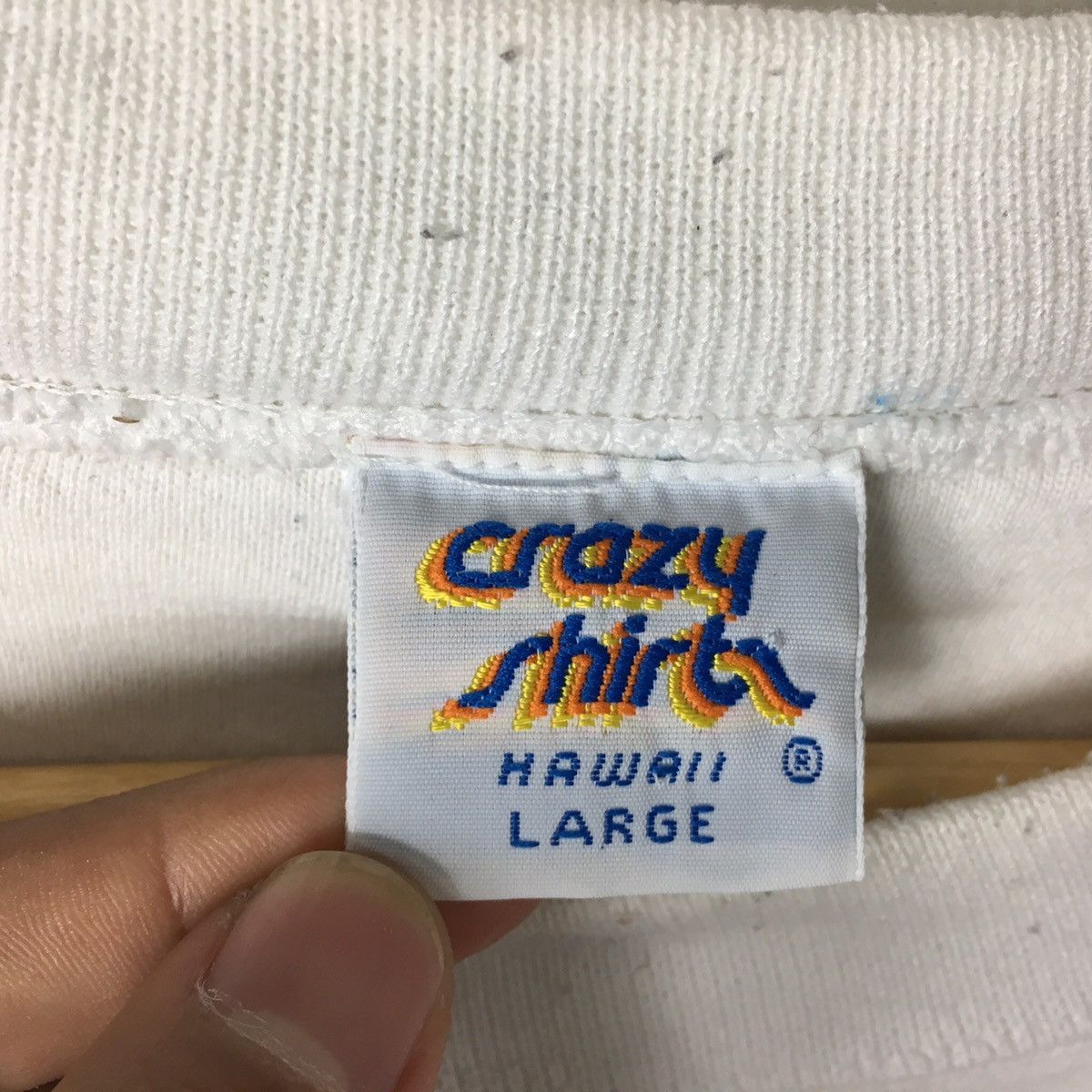 Vintage Vintage 90s CRAZY SHIRT USA HawaiiBeach Surf WhiteSweatshirt Size US L / EU 52-54 / 3 - 4 Thumbnail