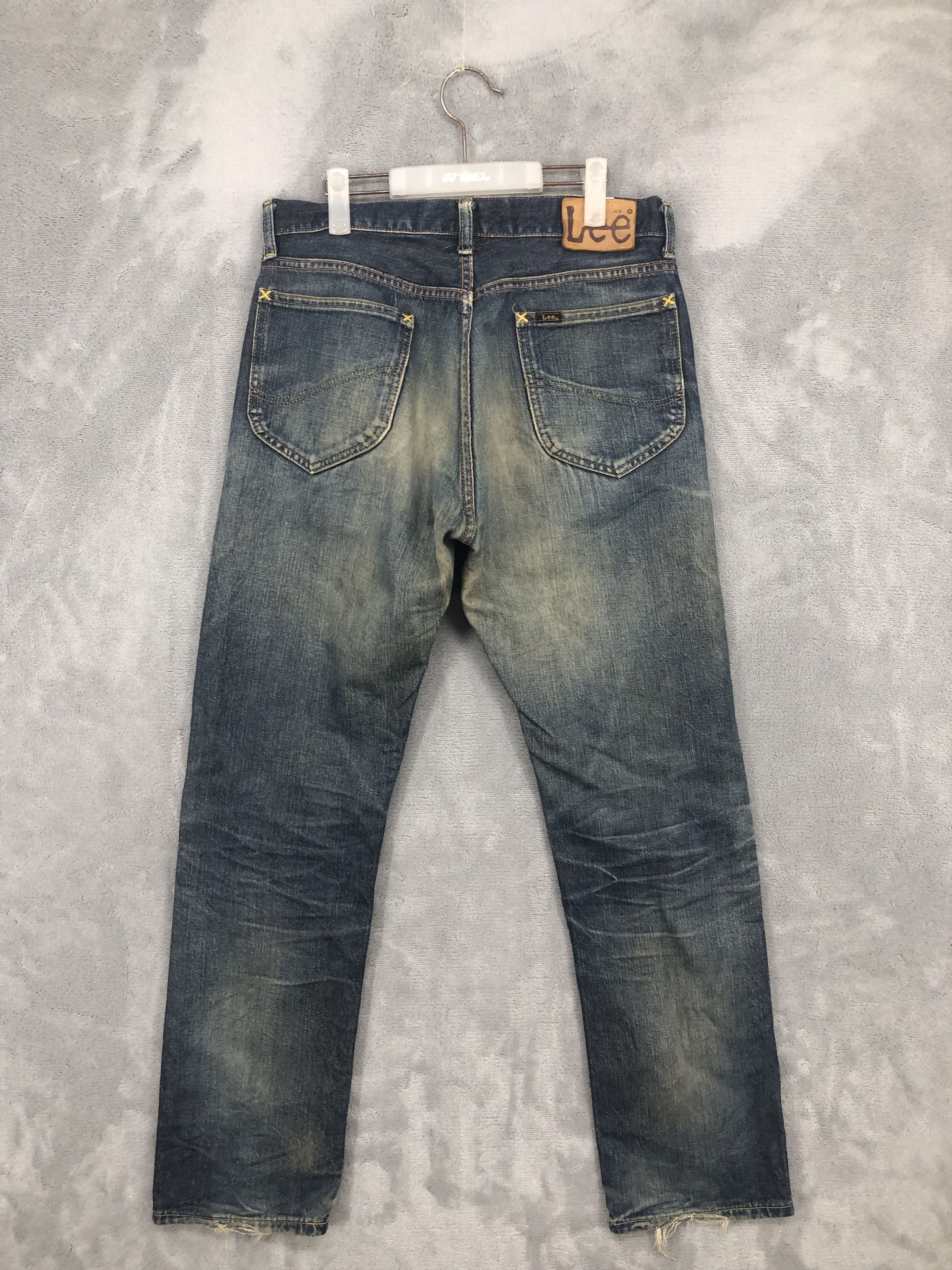 Jean × Lee × Vintage Vintage Lee Distressed Denim Jeans 32x32 Size US 32 / EU 48 - 2 Thumbnail