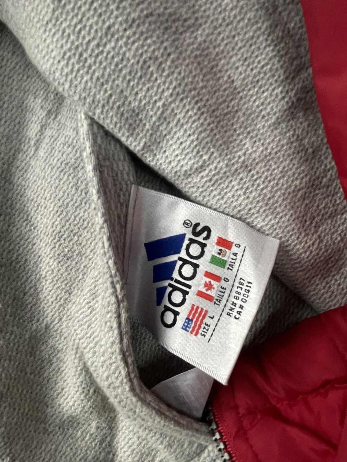 Adidas Vintage Adidas Reverseable Pullover Size US L / EU 52-54 / 3 - 14 Thumbnail