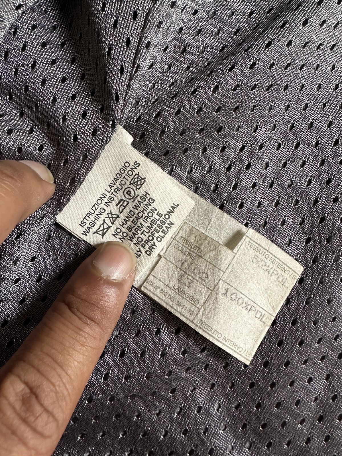 Emporio Armani 1990s Emporio Armani light nylon sport blazer Size US M / EU 48-50 / 2 - 14 Thumbnail