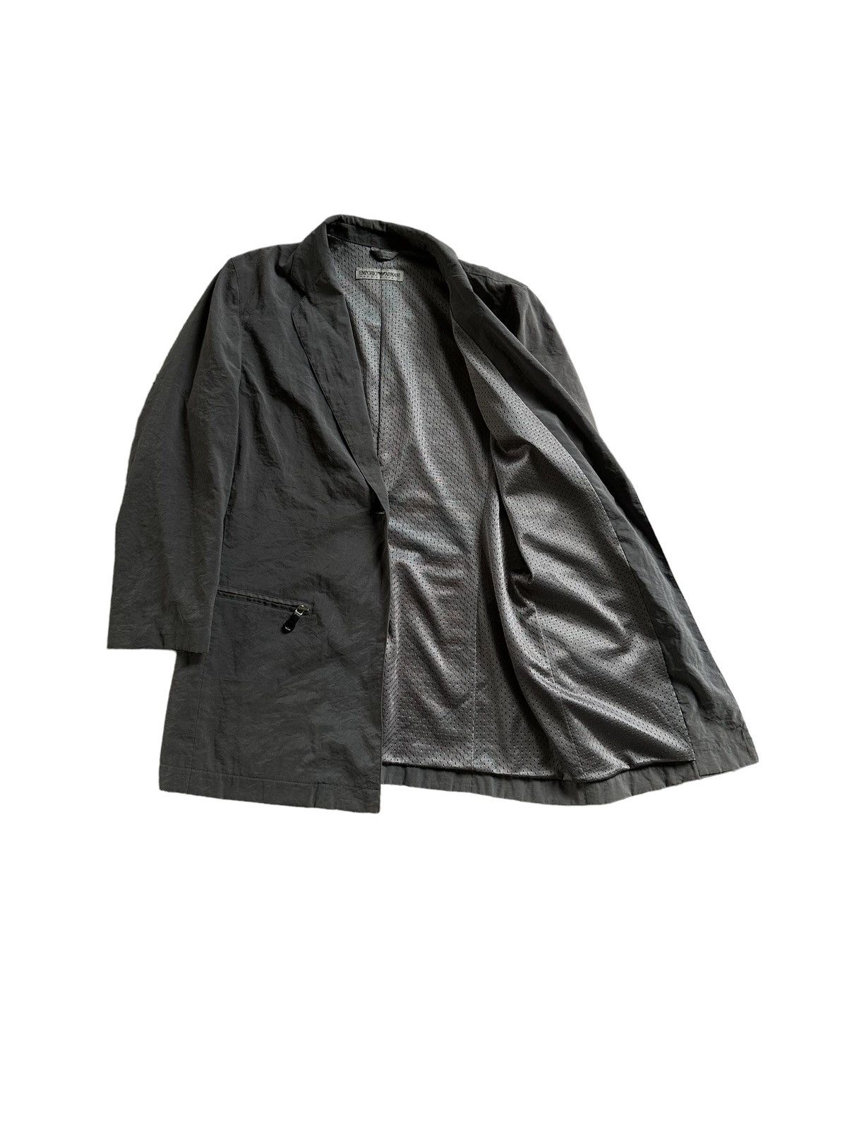 Emporio Armani 1990s Emporio Armani light nylon sport blazer Size US M / EU 48-50 / 2 - 3 Thumbnail