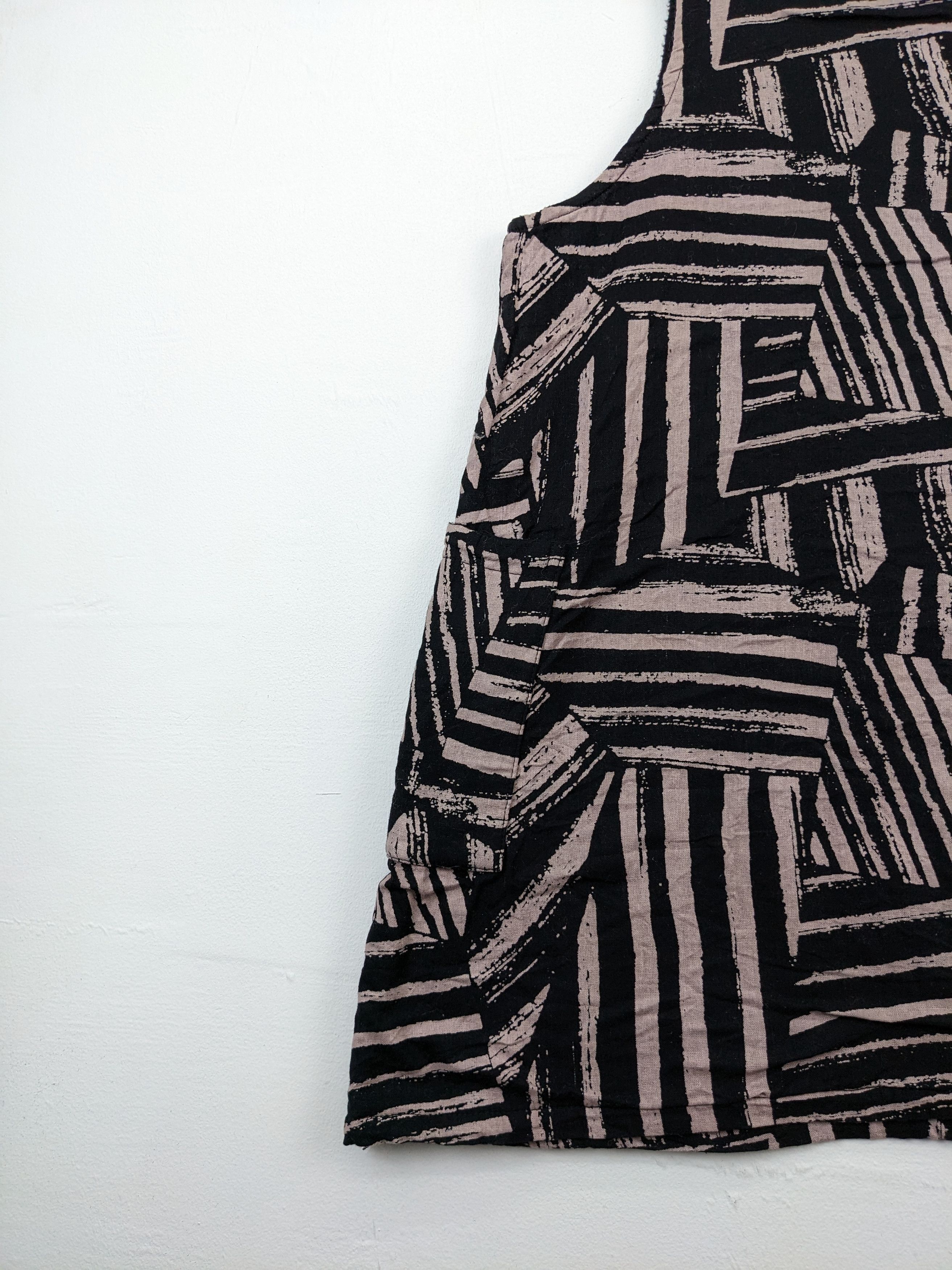 Japanese Brand Vintage Tank Tops Ladies Abstract Motif by Two Plus Size S / US 4 / IT 40 - 5 Thumbnail