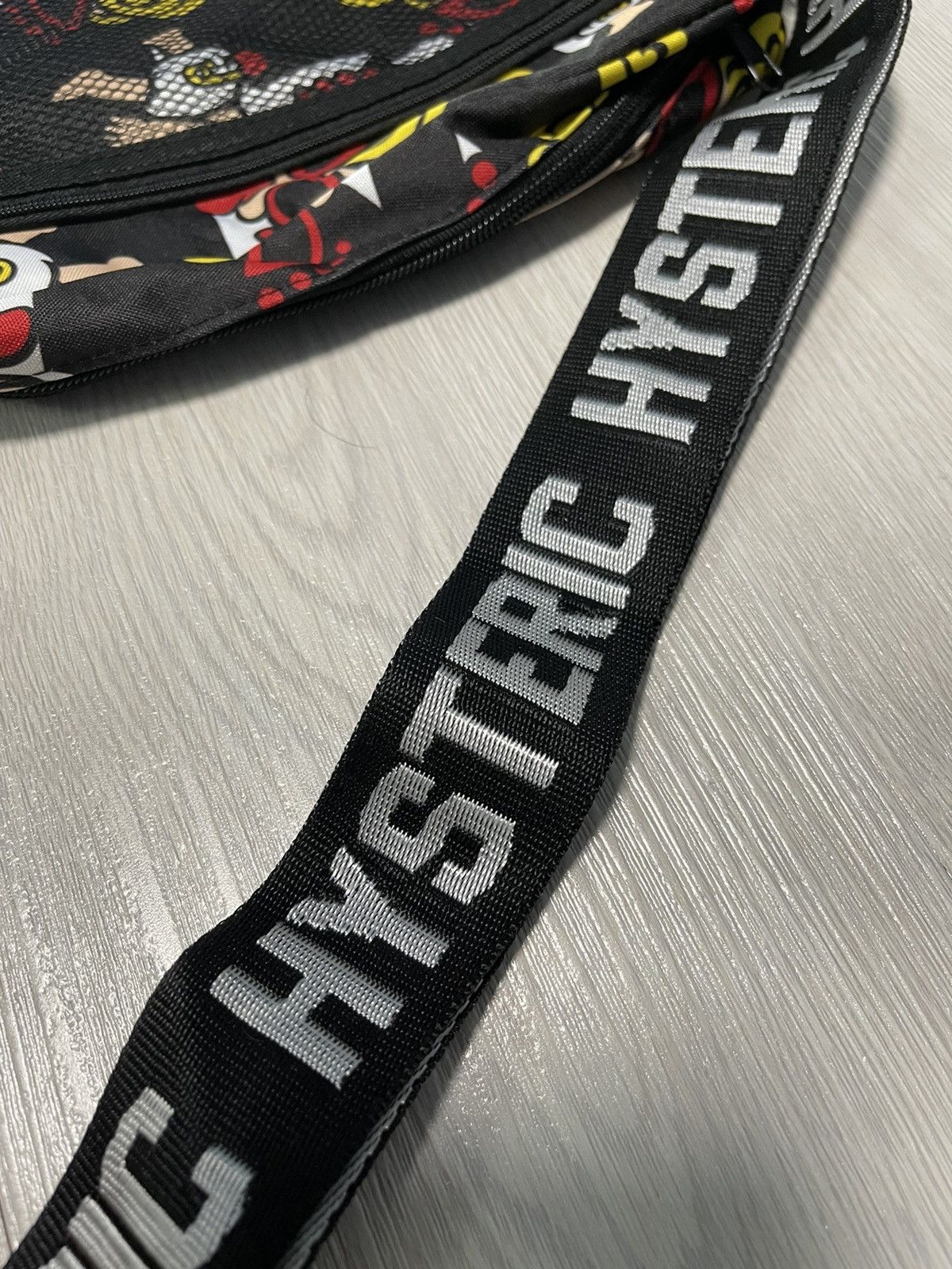 Hysteric Glamour × Japanese Brand × Vintage Vintage Hysteric Glamour Sling Bag Size ONE SIZE - 4 Thumbnail
