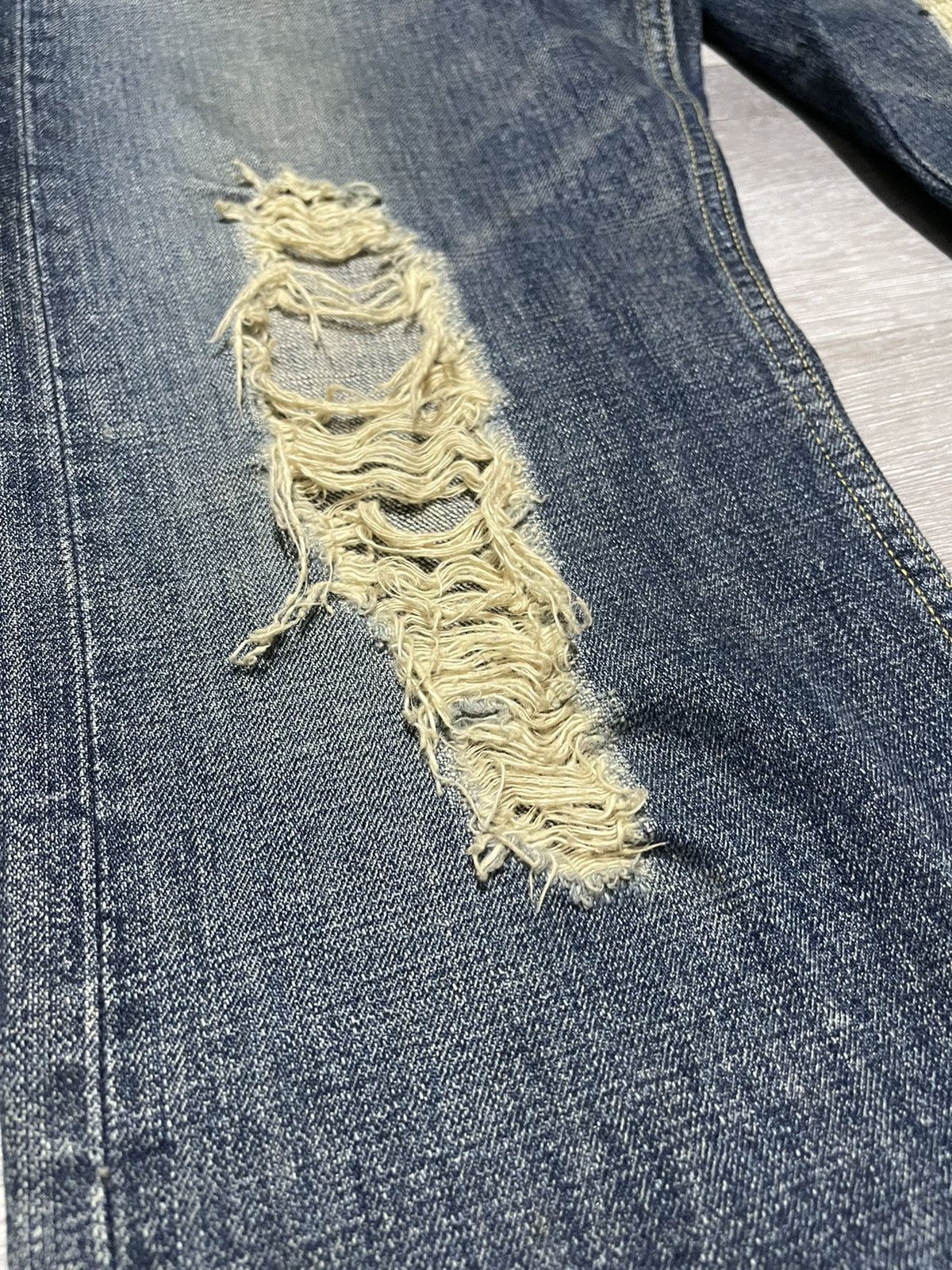 Beams Plus × Japanese Brand Vintage Beams Distressed Denim Jeans Size US 30 / EU 46 - 3 Thumbnail