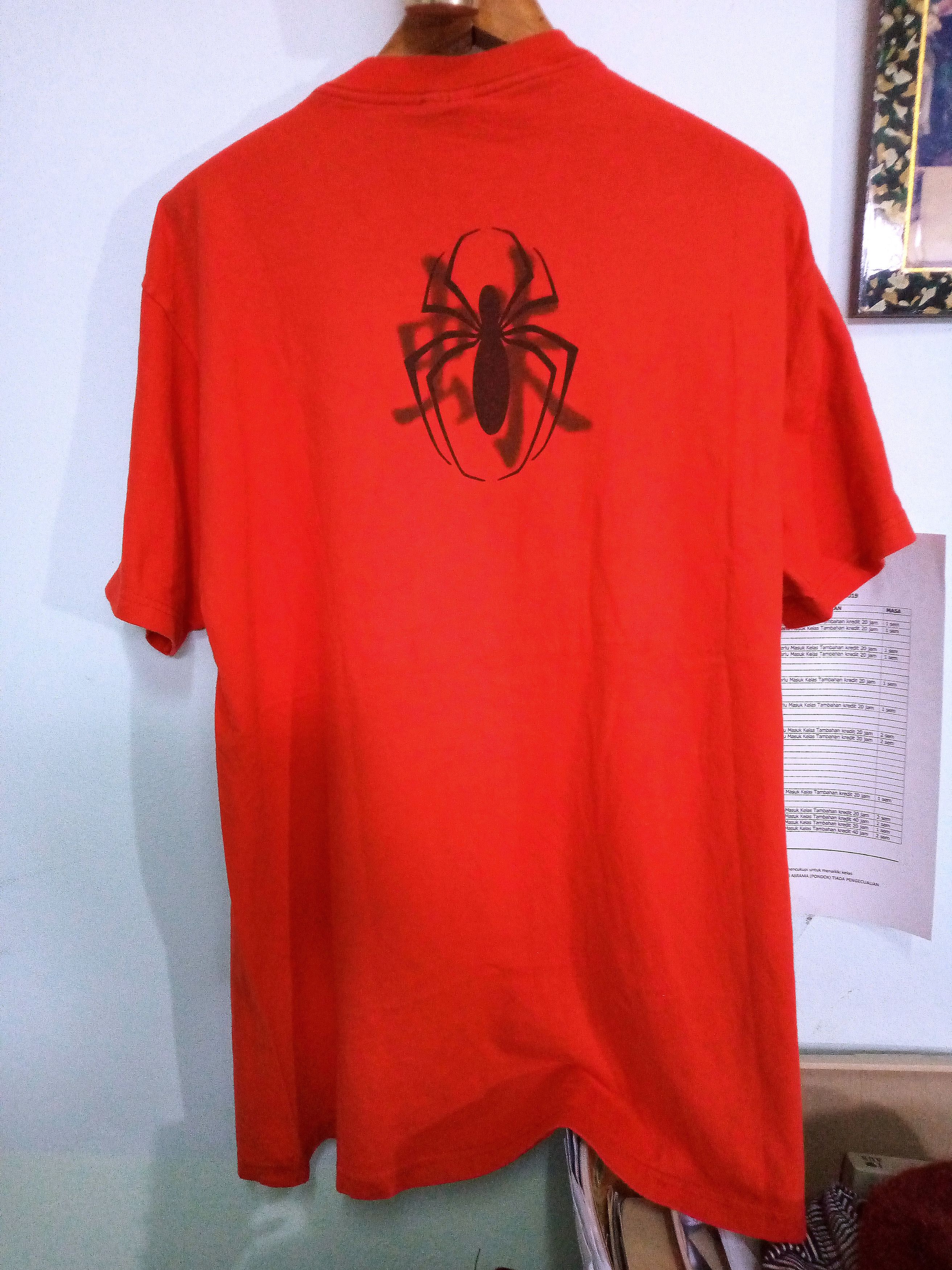 Marvel Comics Vintage Spiderman Tshirt 2001 Marvel fruit of the loom Size US L / EU 52-54 / 3 - 2 Thumbnail