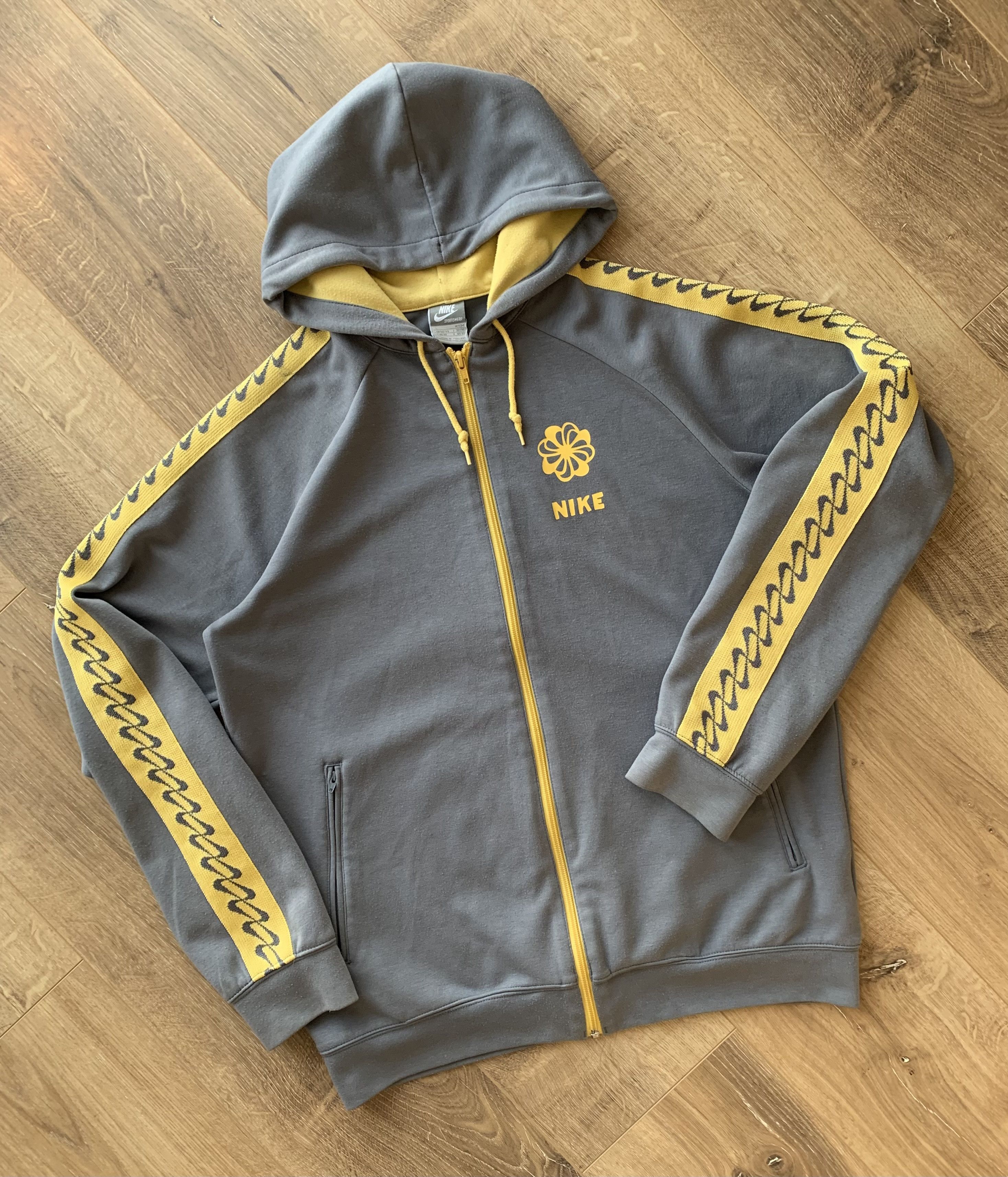 Nike Vintage Nike stripes swoosh hoodie Size US L / EU 52-54 / 3 - 1 Thumbnail