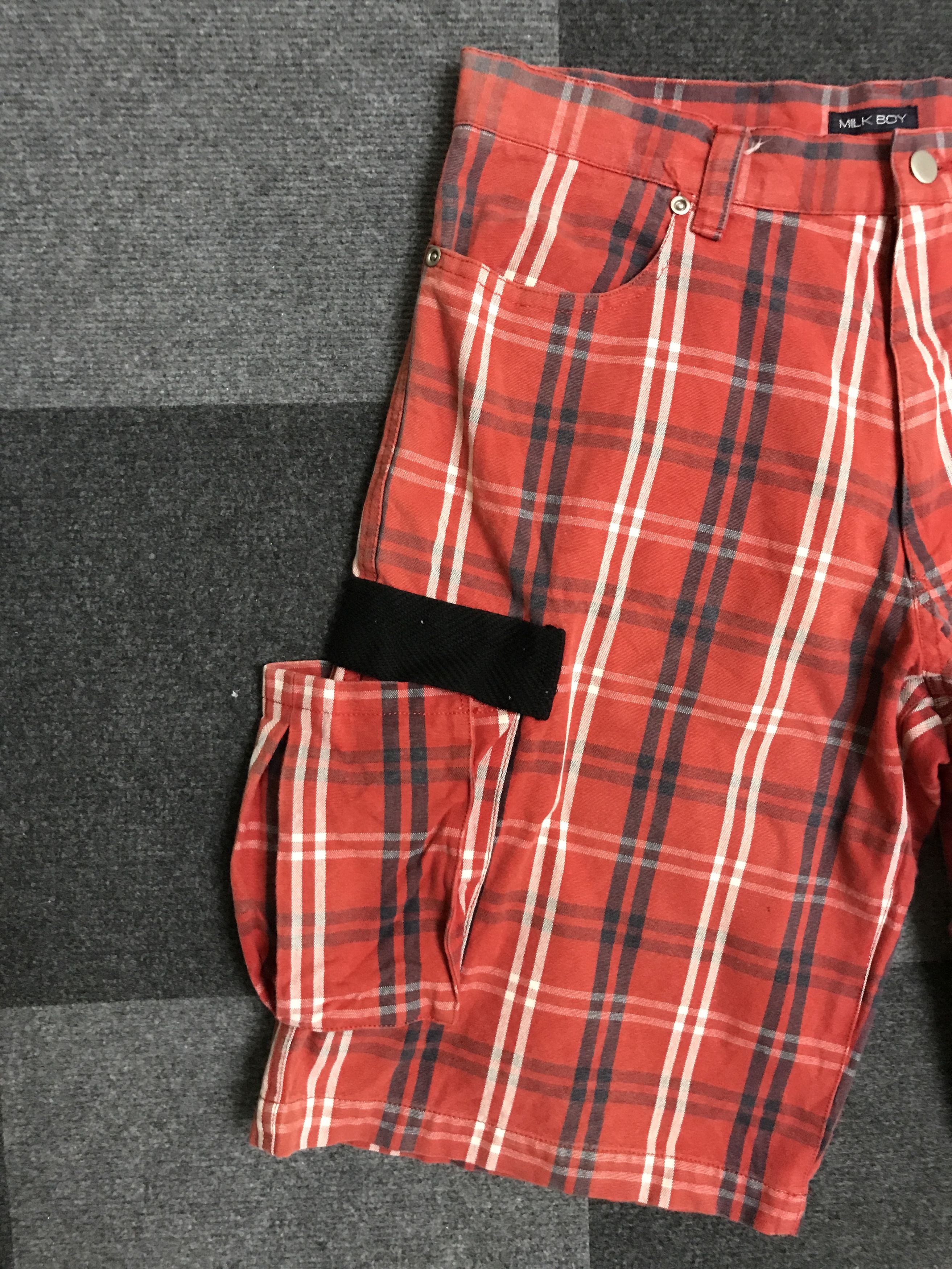 Japanese Brand SP22 MILKBOY By Hitomi Okawa Japan Designer Plaid Short Pant Size US 32 / EU 48 - 3 Thumbnail