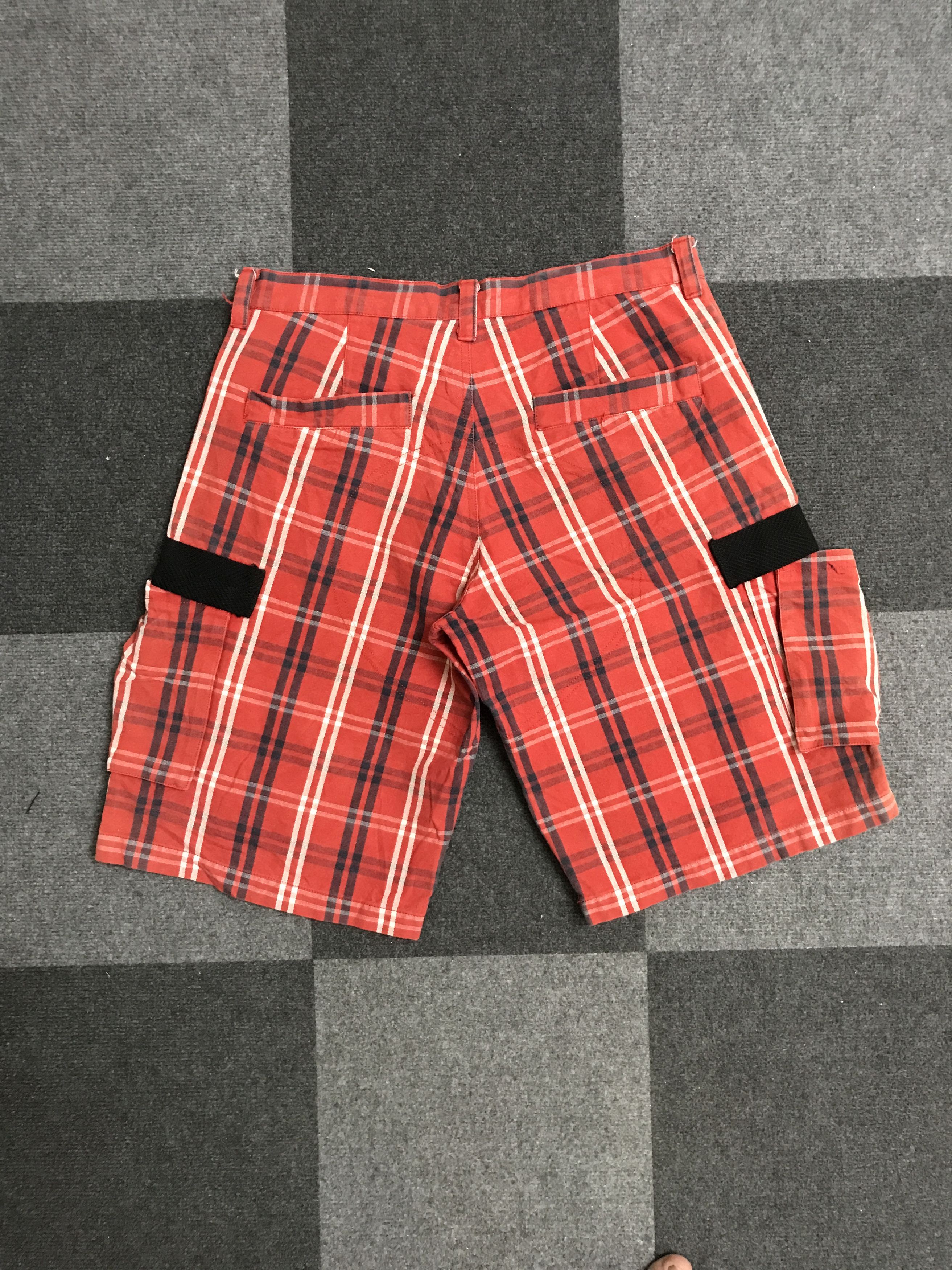 Japanese Brand SP22 MILKBOY By Hitomi Okawa Japan Designer Plaid Short Pant Size US 32 / EU 48 - 5 Thumbnail
