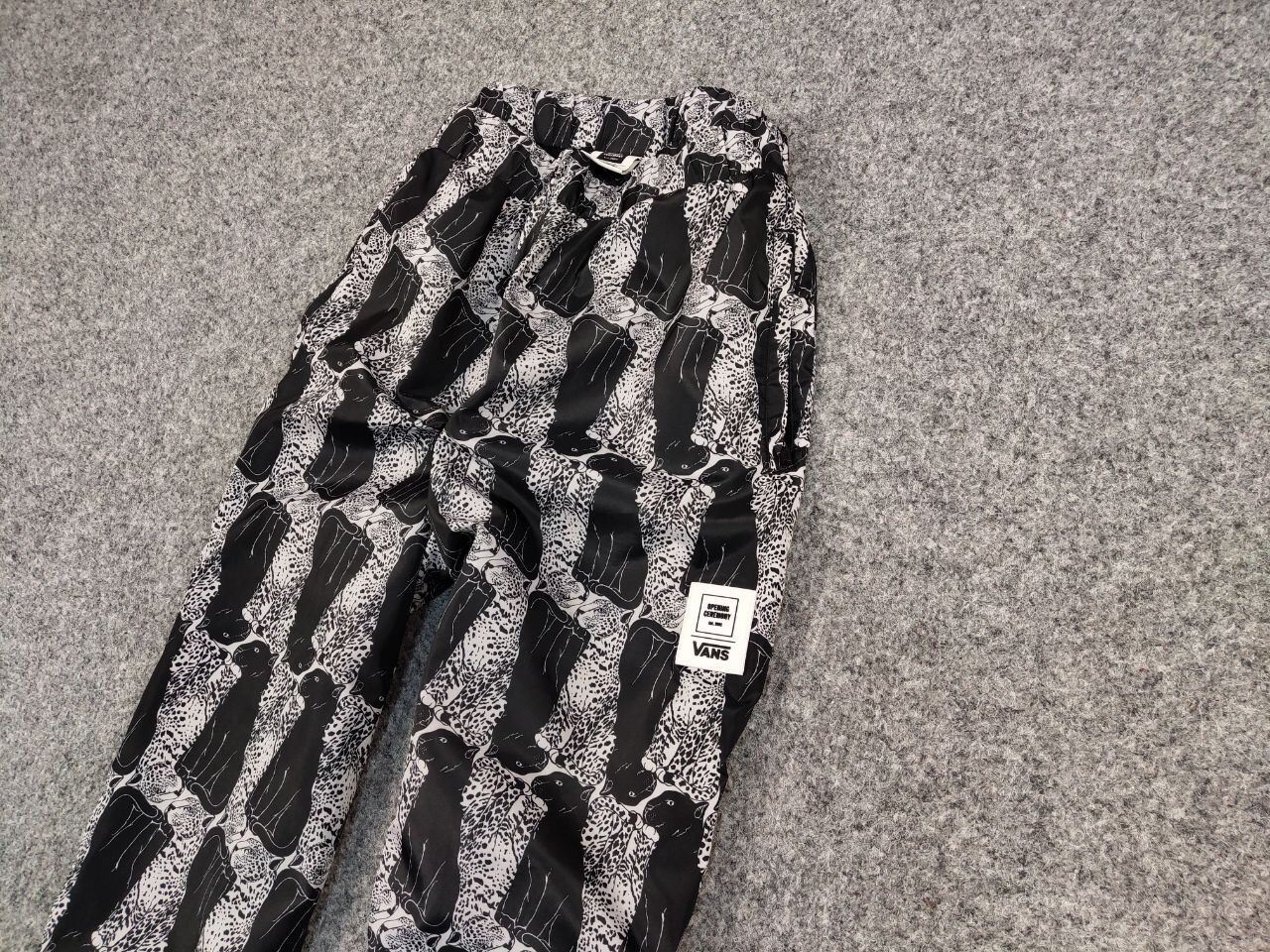 Vans Opening Ceremony X Vans Track Jogger Pants Leopard Print Size US 30 / EU 46 - 4 Thumbnail