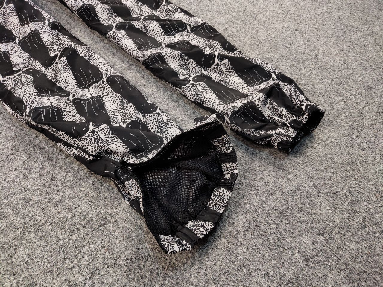 Vans Opening Ceremony X Vans Track Jogger Pants Leopard Print Size US 30 / EU 46 - 9 Thumbnail