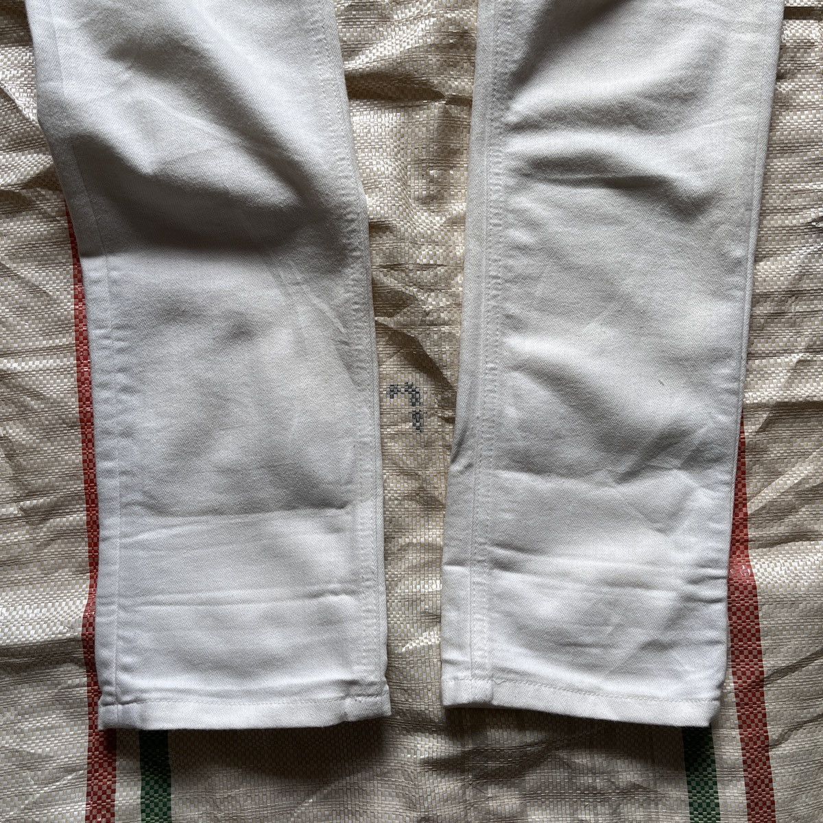 Burberry Black Label Burberry Denim Jeans White Colour Size US 29 - 14 Thumbnail