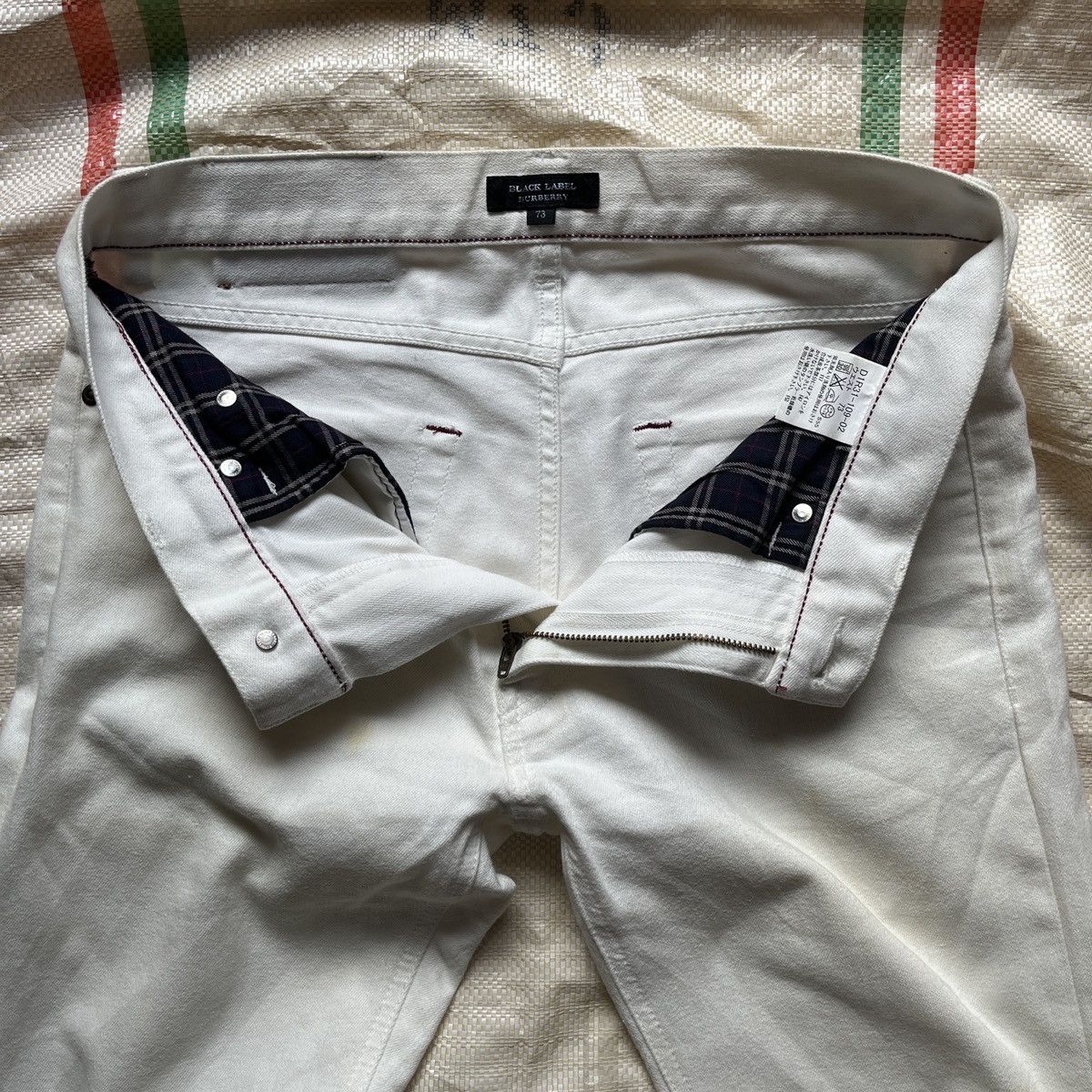 Burberry Black Label Burberry Denim Jeans White Colour Size US 29 - 9 Thumbnail
