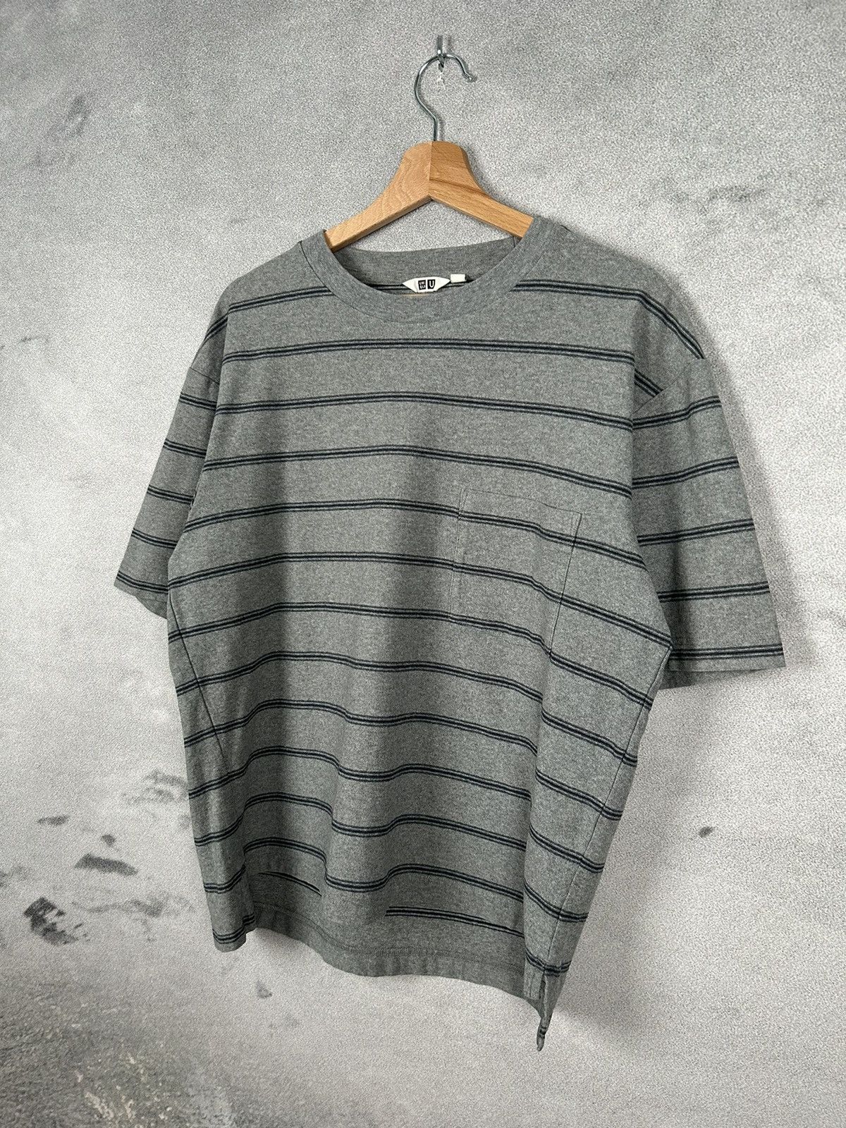 Uniqlo Uniqlo Stripped Pocket Tee Streetwear Vintage Retro Size US S / EU 44-46 / 1 - 2 Thumbnail