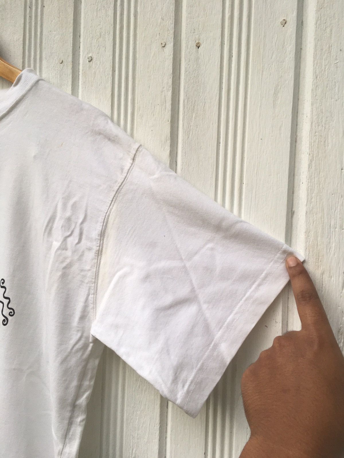 Vintage Vintage Mark Wigan Britain Graphic Artists Tees Shirt Size US L / EU 52-54 / 3 - 3 Thumbnail