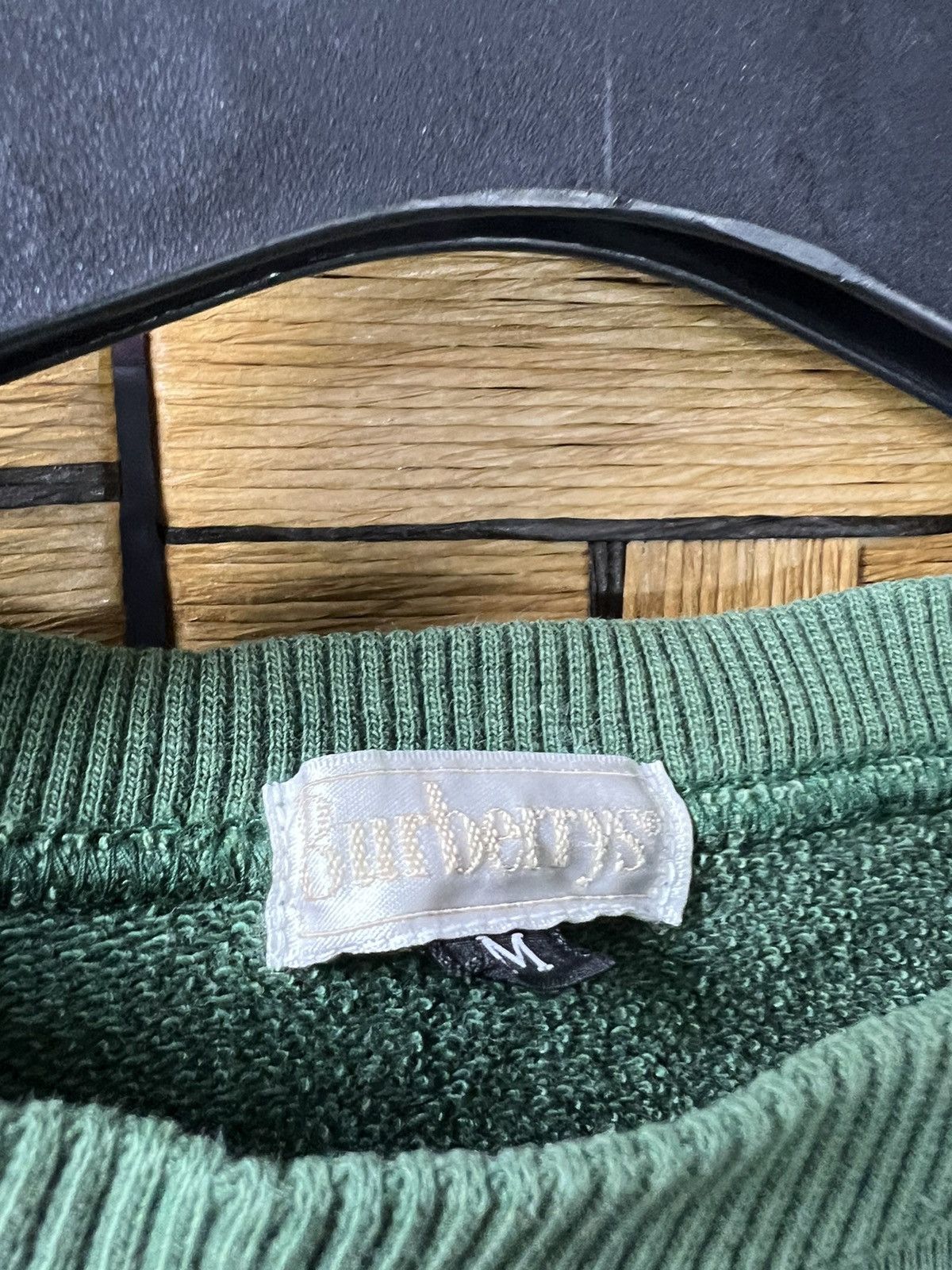 Burberry Vintage Sunfaded Burberrys Crewneck Sweatshirt Size US M / EU 48-50 / 2 - 4 Thumbnail