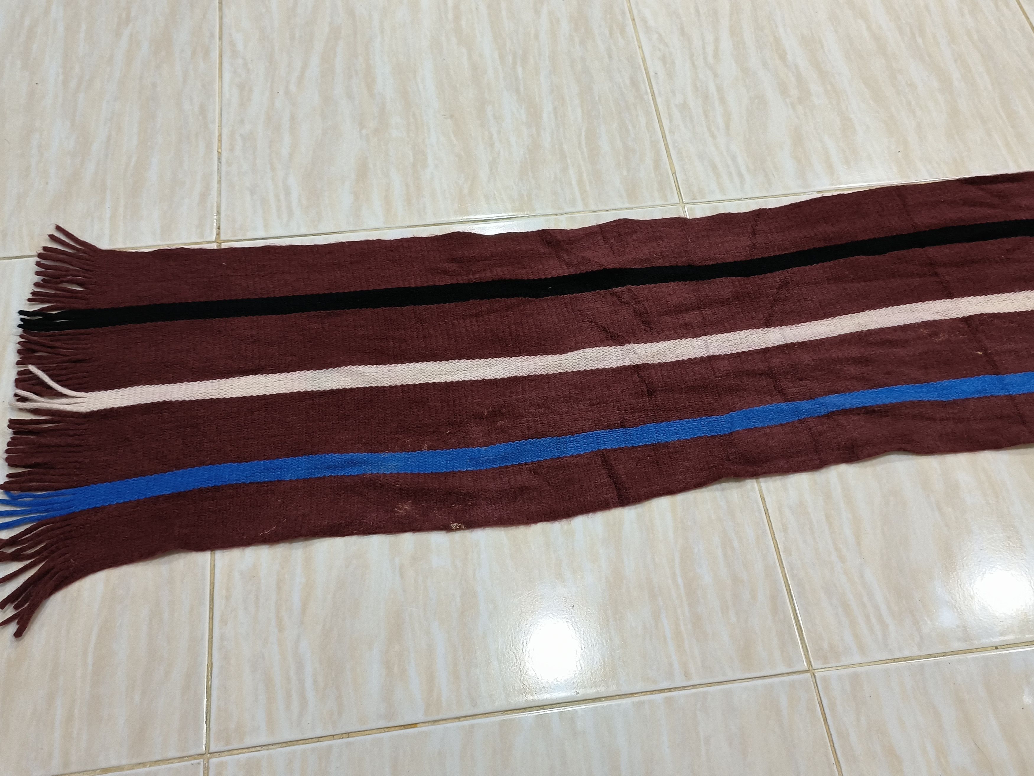 JW Anderson × Uniqlo J.W ANDERSON X UNIQLO Thrashed Scarf /Muffler Size ONE SIZE - 8 Thumbnail