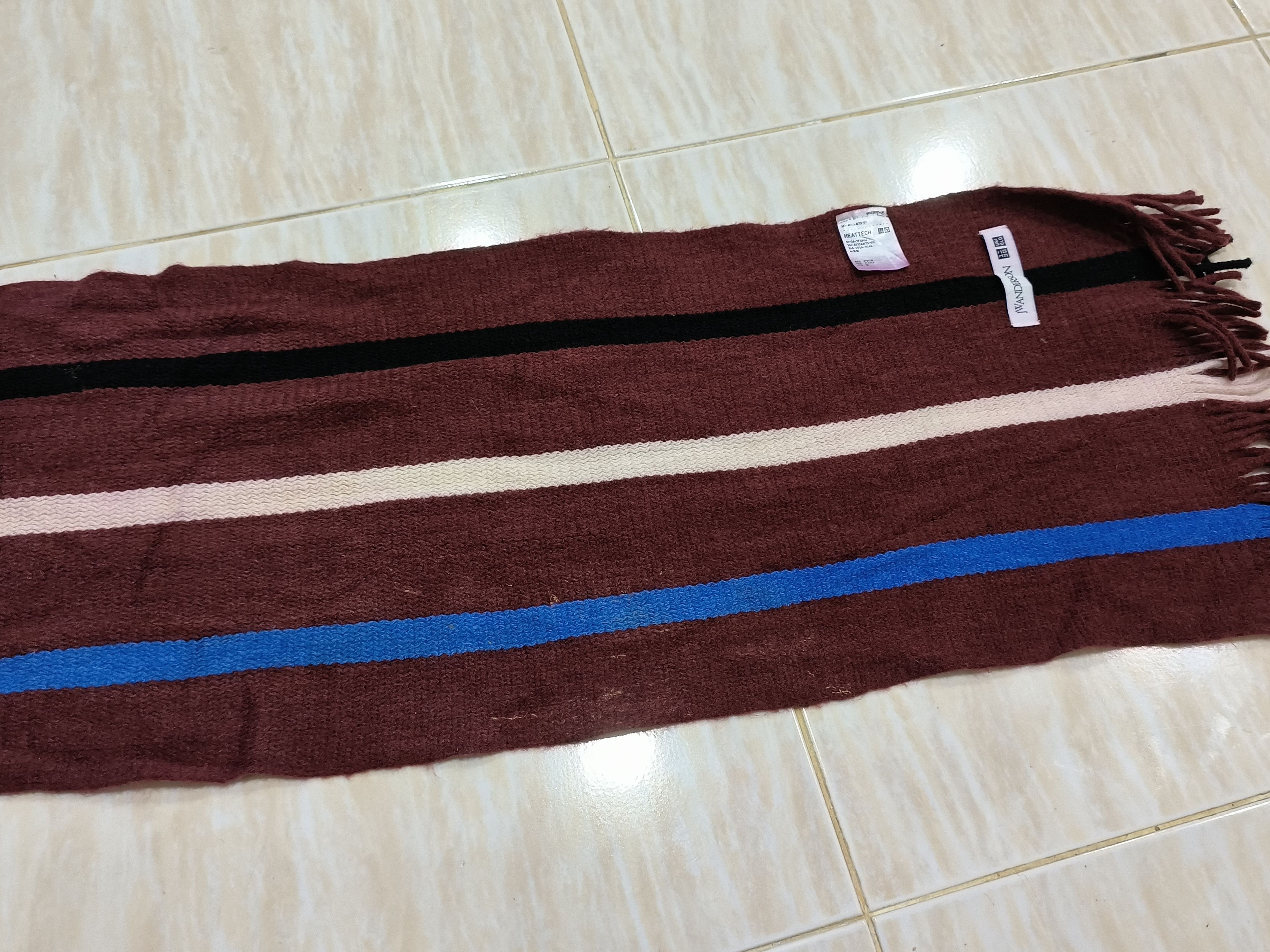 JW Anderson × Uniqlo J.W ANDERSON X UNIQLO Thrashed Scarf /Muffler Size ONE SIZE - 9 Thumbnail