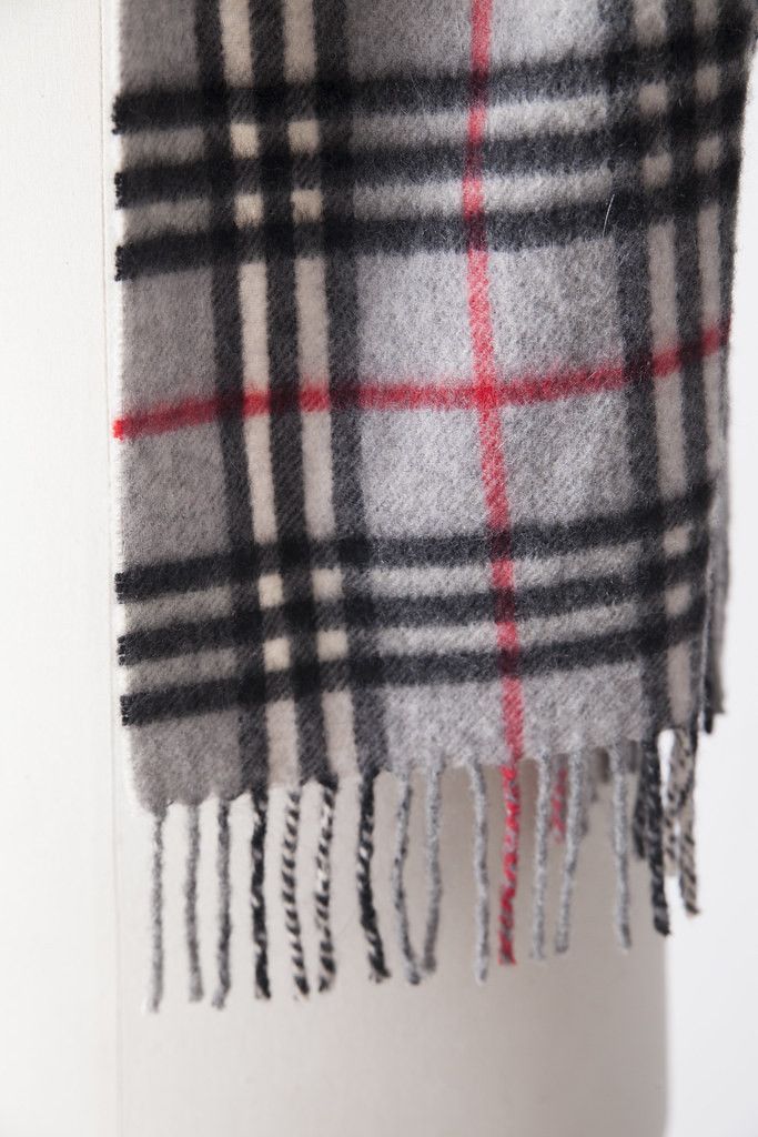 Burberry Grey cashmere tartan scarf Size ONE SIZE - 2 Thumbnail