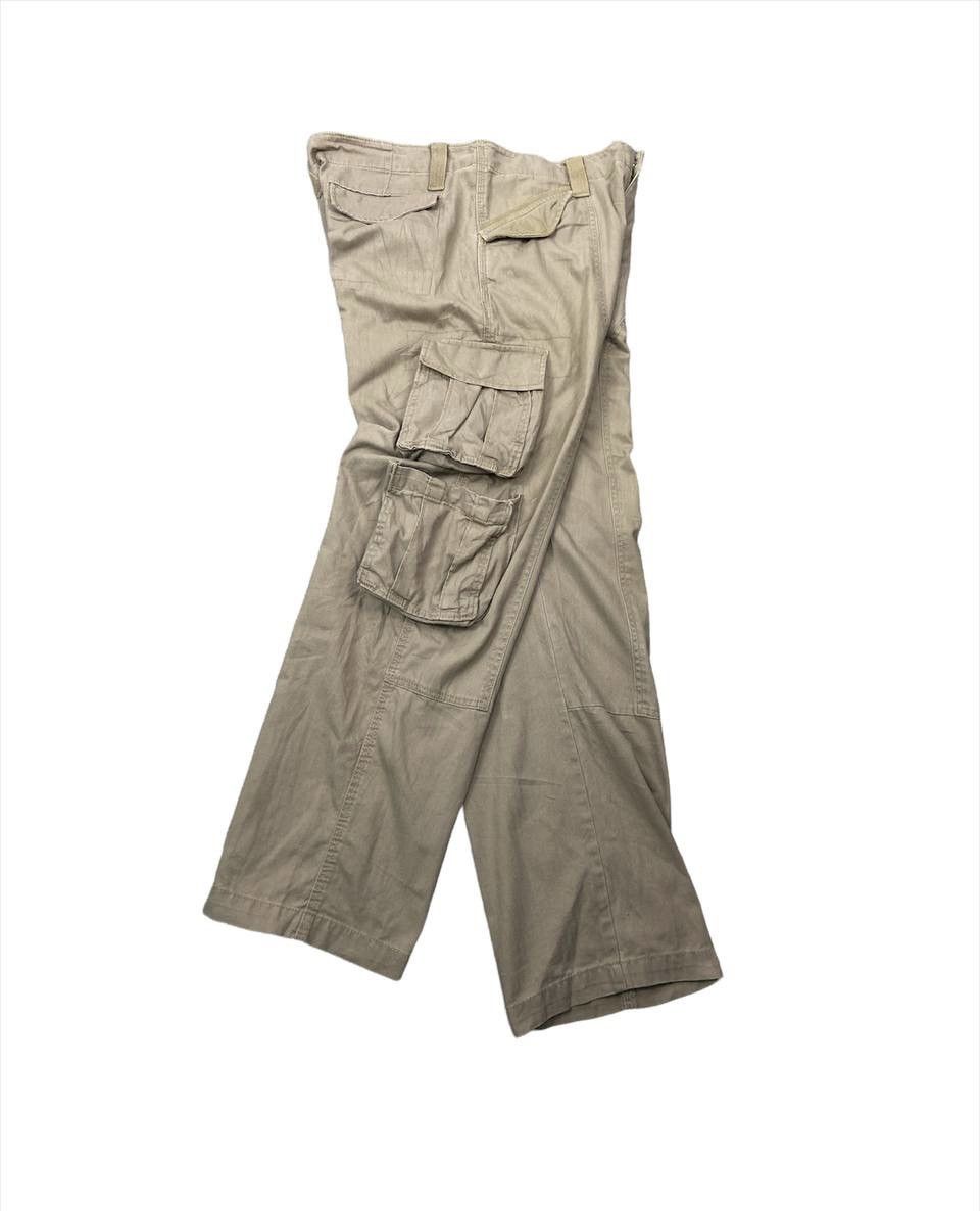image of Vintage Gap Cargo Pants 7 Pocket Tactical Kanye West Style in Khaki, Men's (Size 37)