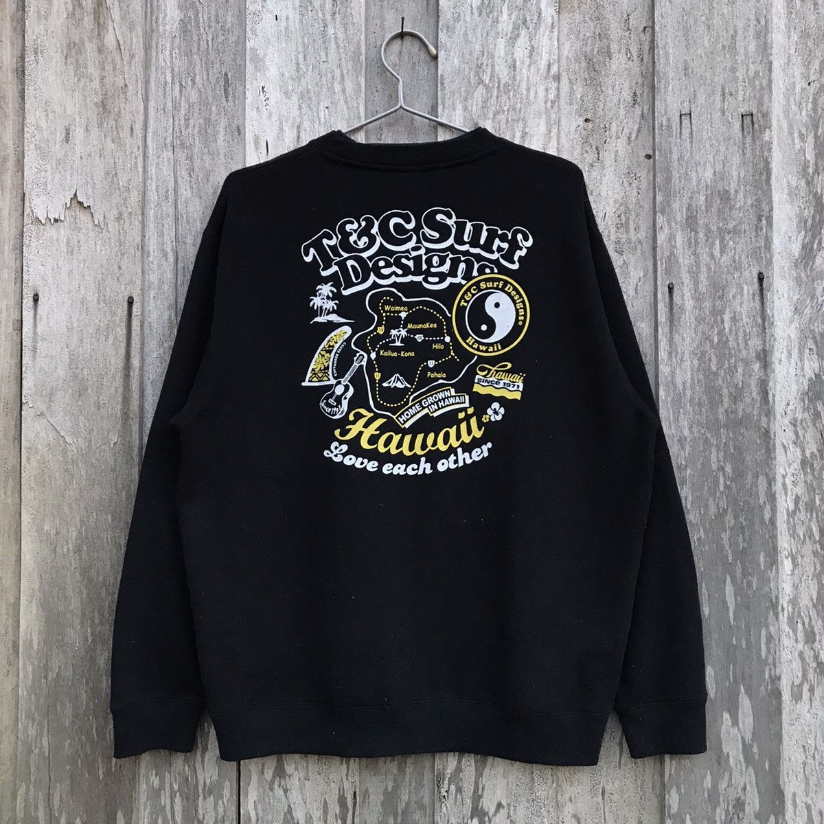 Vintage Vintage T&C Surf Hawaii Spell Out Sweatshirt Big Logo Size US L / EU 52-54 / 3 - 1 Thumbnail