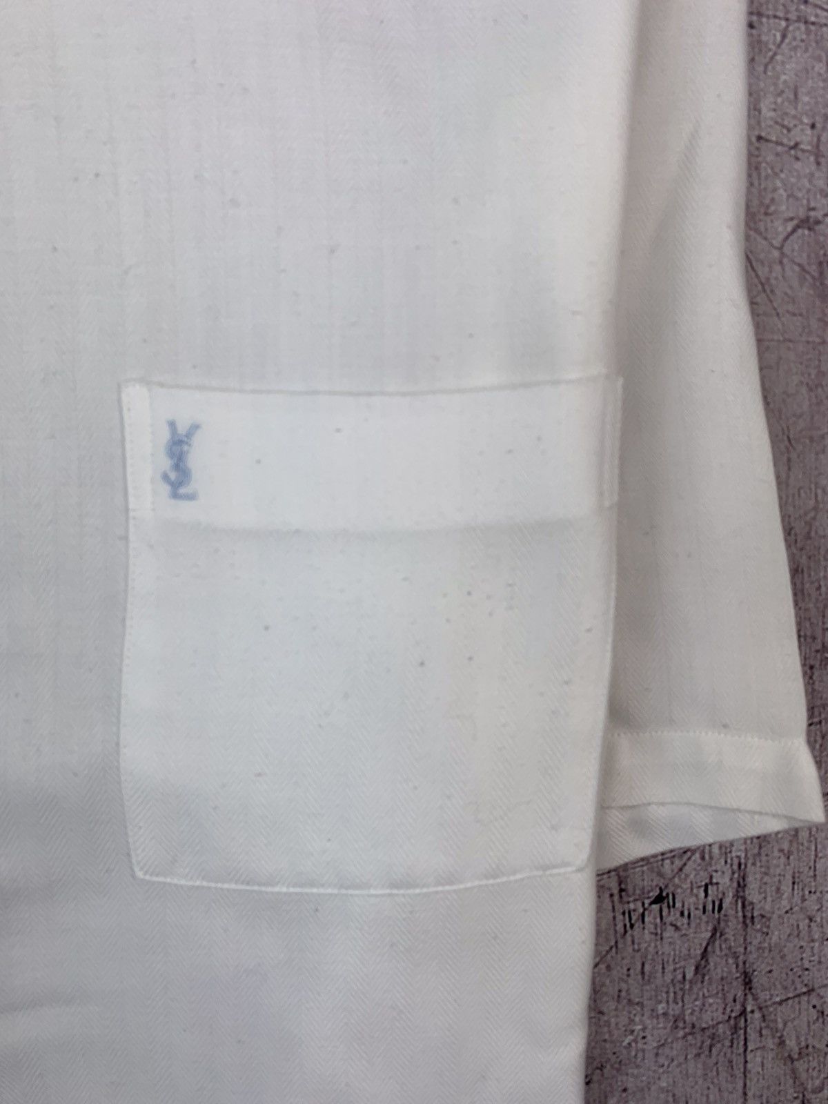 Yves Saint Laurent Yves Saint Laurent YSL Short Sleeve Shirt Size US XL / EU 56 / 4 - 5 Thumbnail