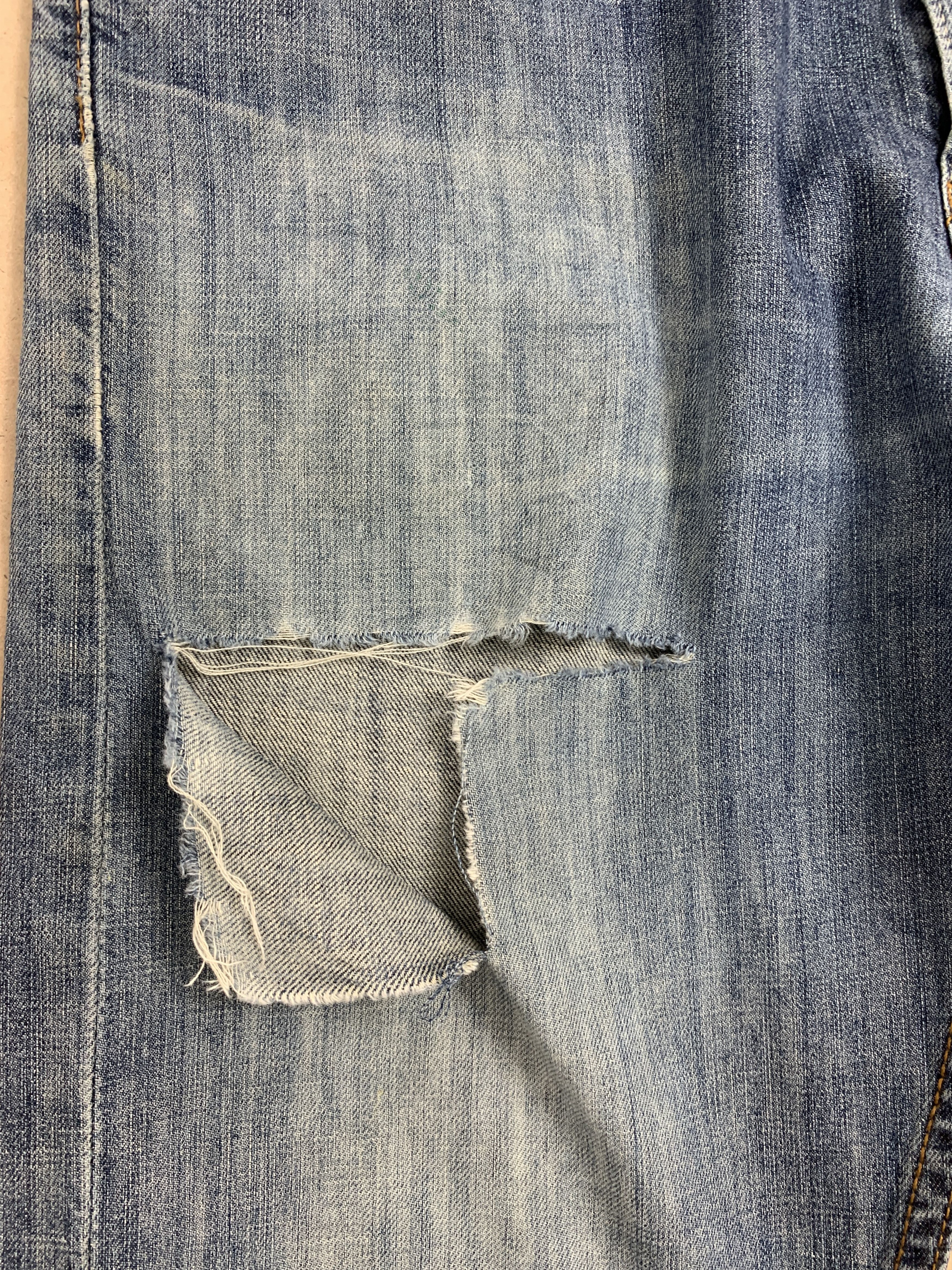 Levi's Vintage Levis 514 Straight Cut Distressed Faded Blue Jeans Size US 30 / EU 46 - 6 Thumbnail