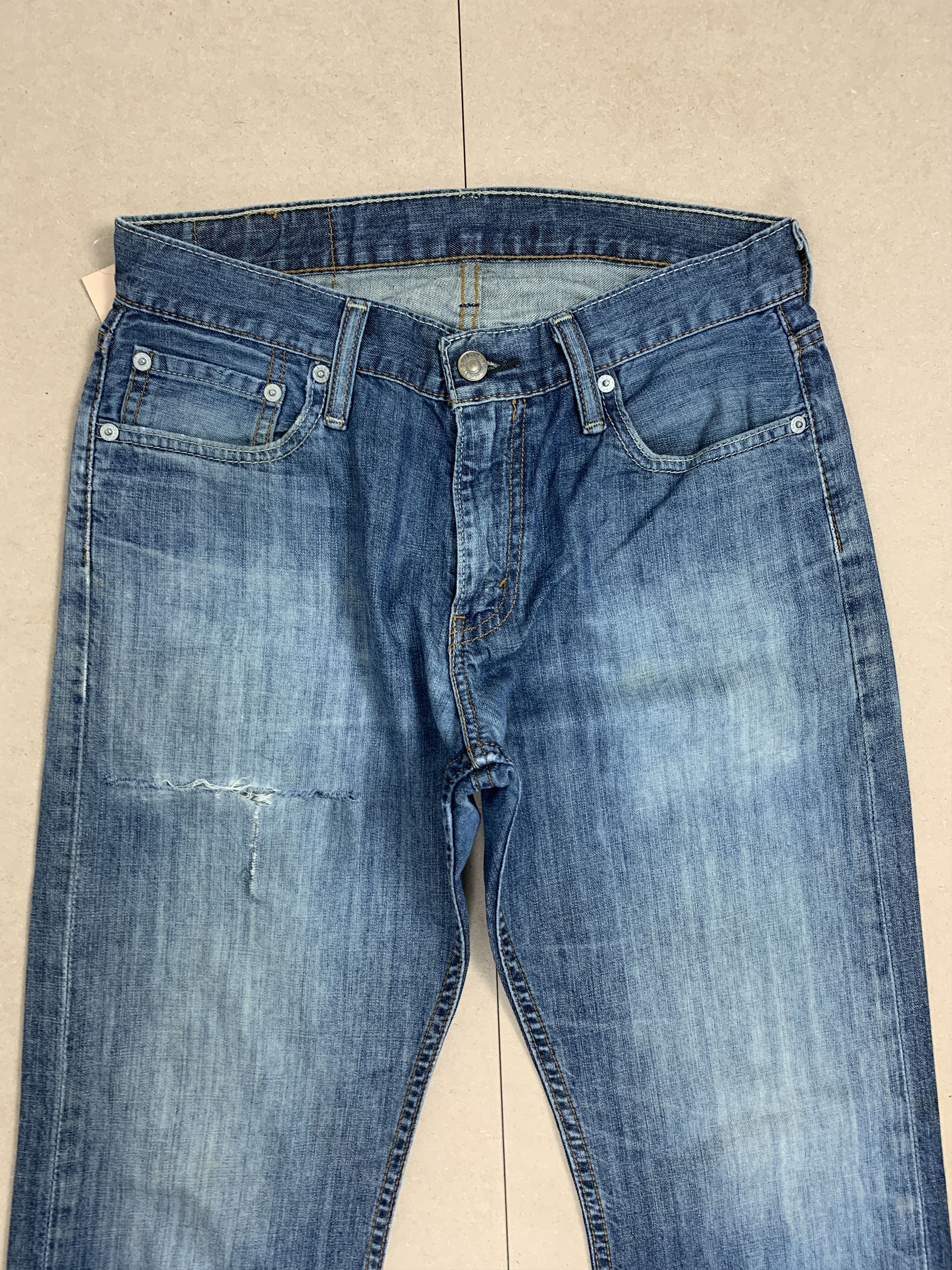 Levi's Vintage Levis 514 Straight Cut Distressed Faded Blue Jeans Size US 30 / EU 46 - 2 Thumbnail