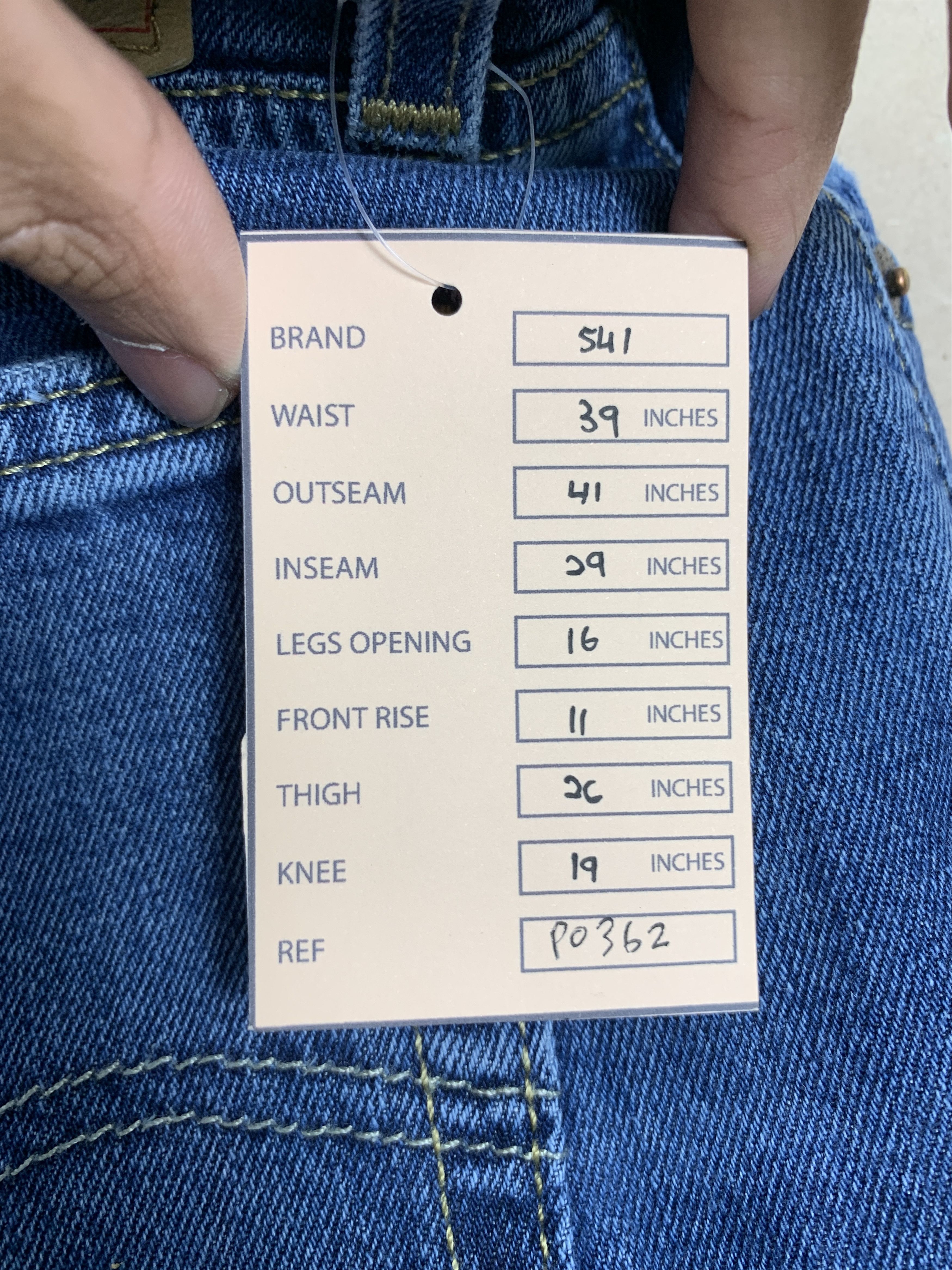Levi's × Vintage Vintage Levis 541 Straight Cut Faded Blue Jeans Size US 39 - 20 Thumbnail