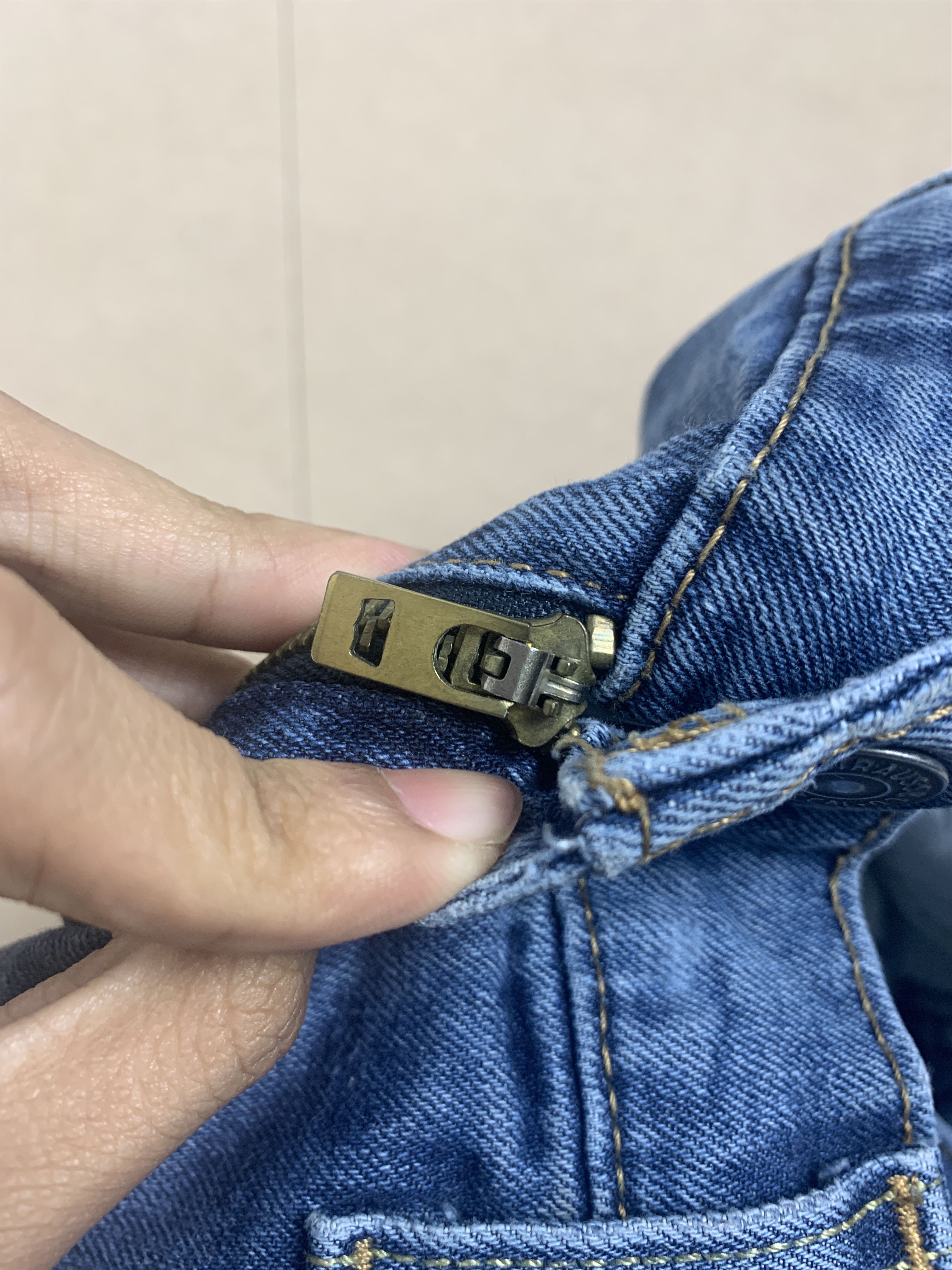 Levi's × Vintage Vintage Levis 541 Straight Cut Faded Blue Jeans Size US 38 / EU 54 - 17 Thumbnail