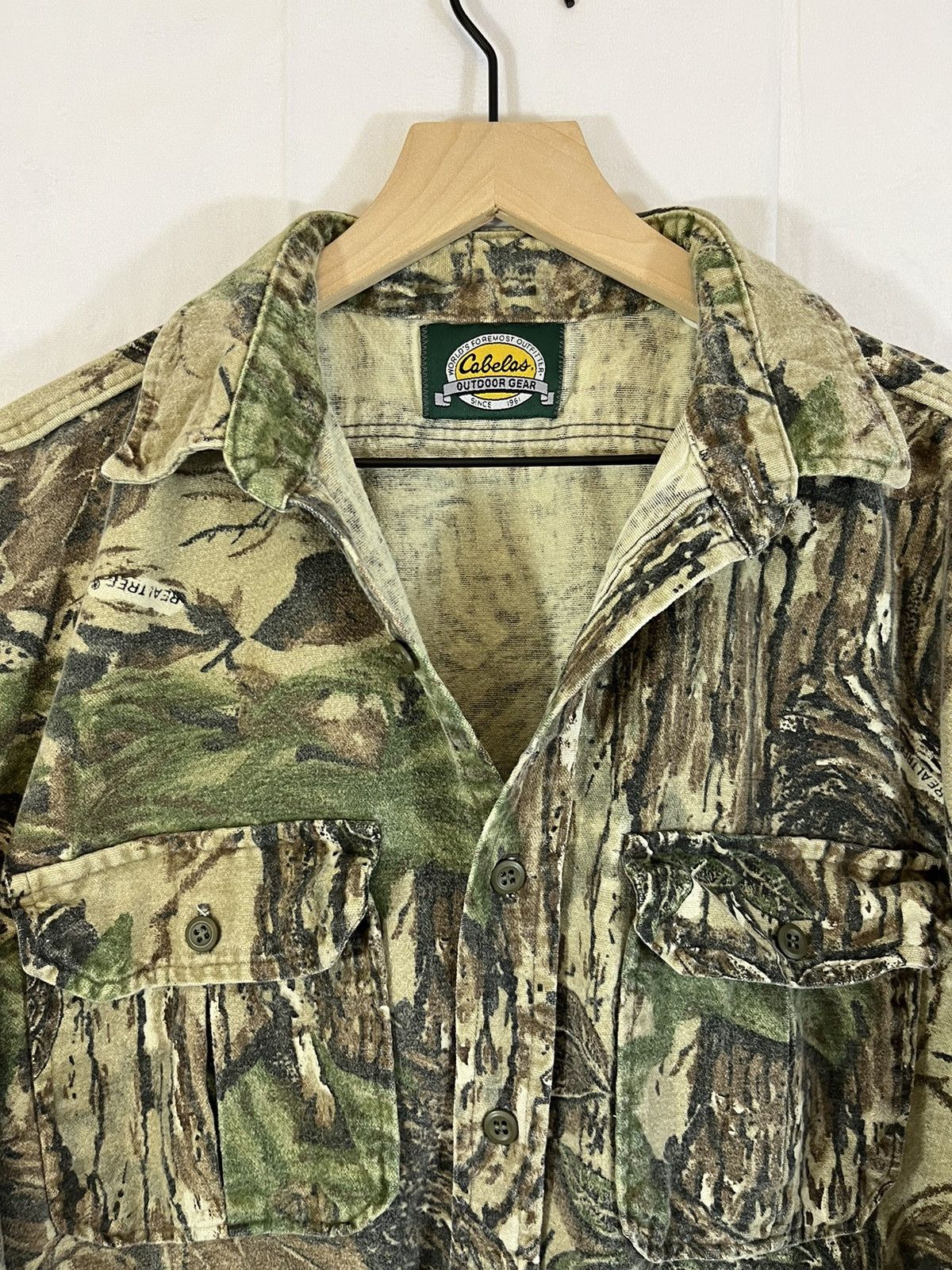 Vintage Cabelas Real Tree Camo Button Down Distressed Shirt Size US L / EU 52-54 / 3 - 4 Thumbnail