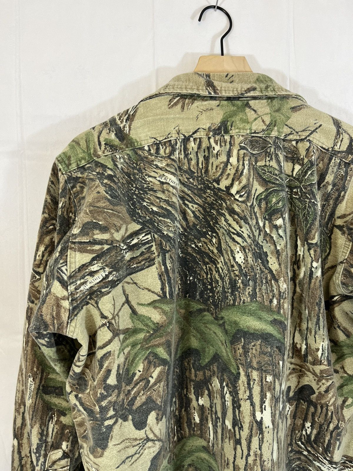 Vintage Cabelas Real Tree Camo Button Down Distressed Shirt Size US L / EU 52-54 / 3 - 18 Thumbnail