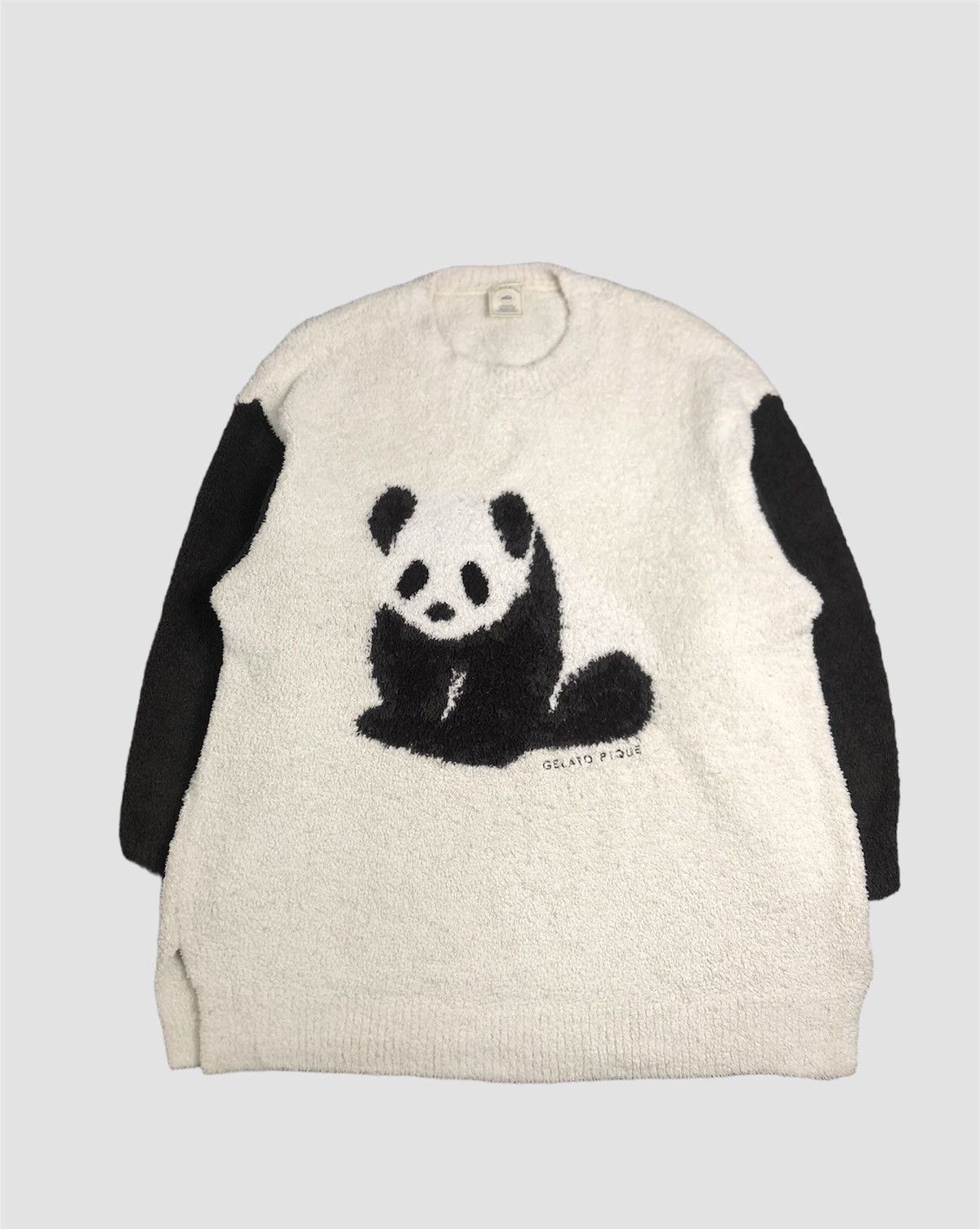 Japanese Brand Vintage Gelato Pique Panda Sweater Size US L / EU 52-54 / 3 - 1 Thumbnail
