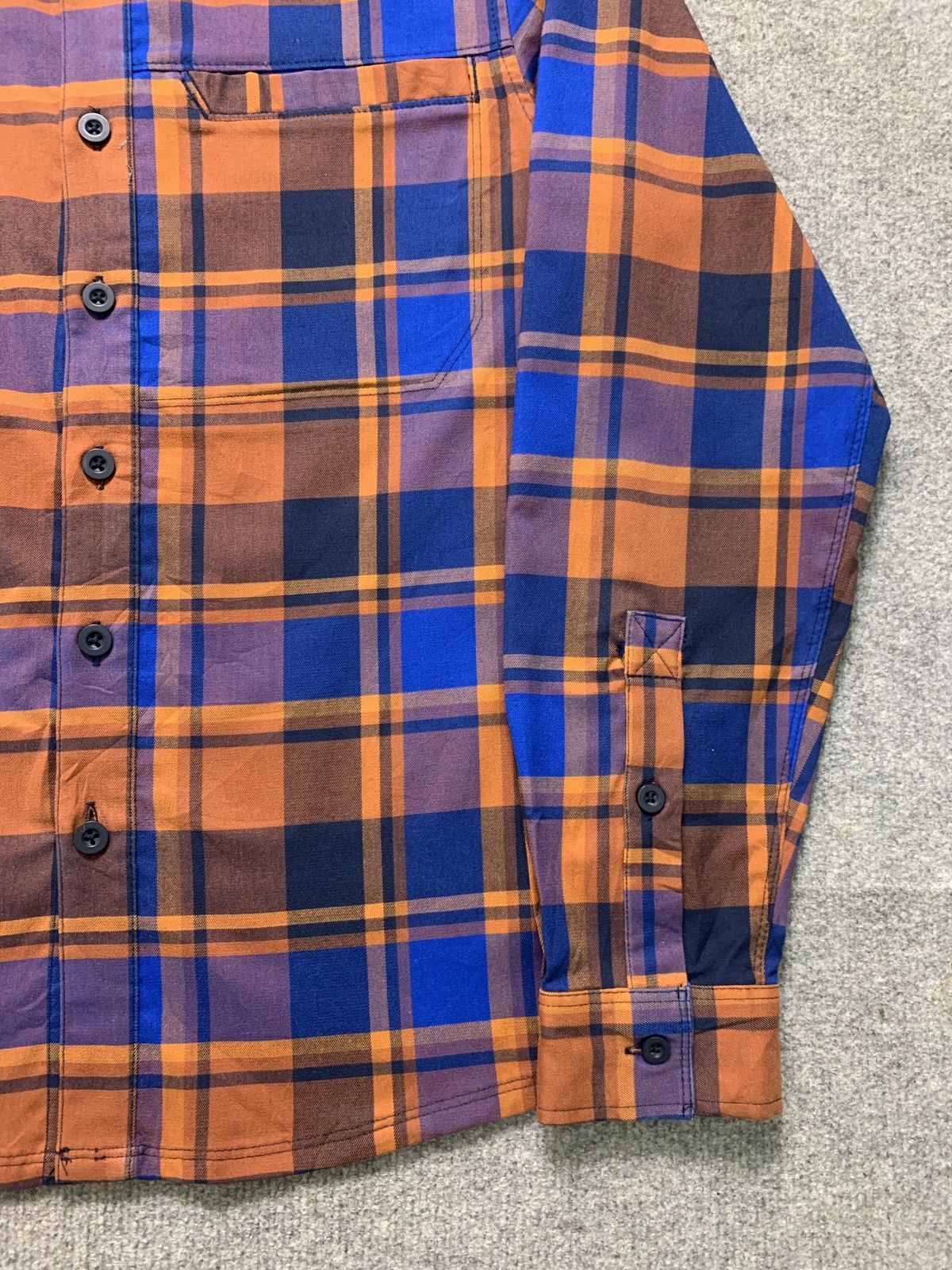 Flannel × Mountain Hardwear Vintage Mountain Hardwear Outdoor Hiking Flannel Size US M / EU 48-50 / 2 - 3 Thumbnail