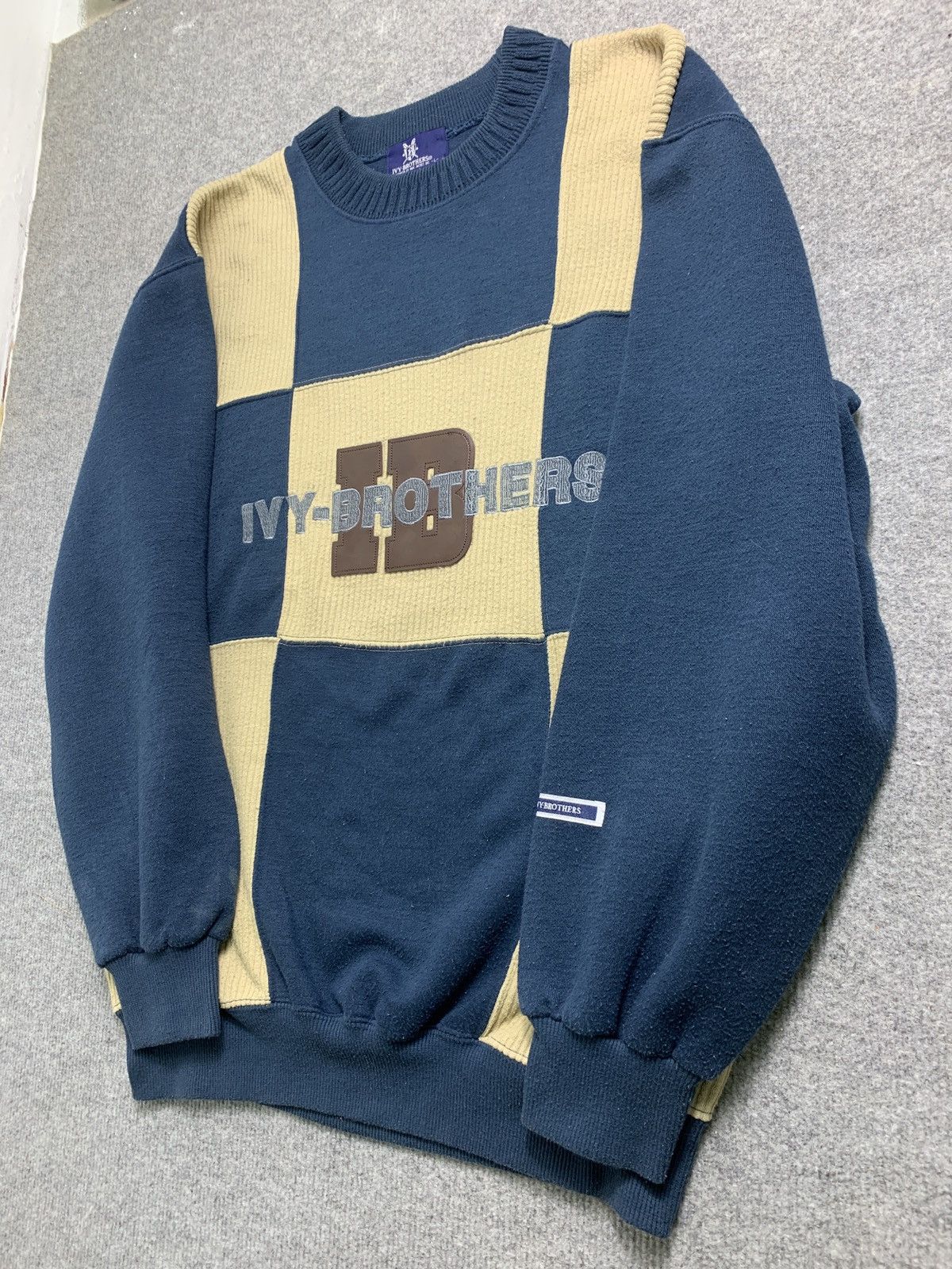 Japanese Brand × Van Vintage Van Ivy Brothers Crewneck Sweatshirt Size US L / EU 52-54 / 3 - 3 Thumbnail