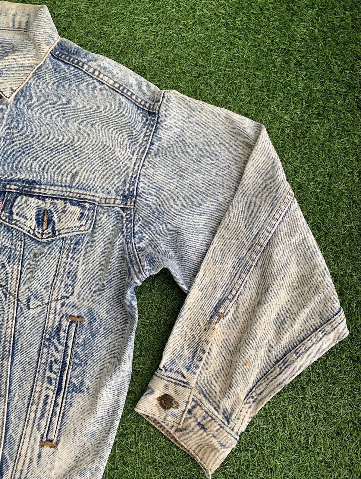 Levi's × Levi's Vintage Clothing × Vintage Vintage Levis USA Blue Acid Stone Wash Trucker Denim Jacket Size US M / EU 48-50 / 2 - 13 Thumbnail