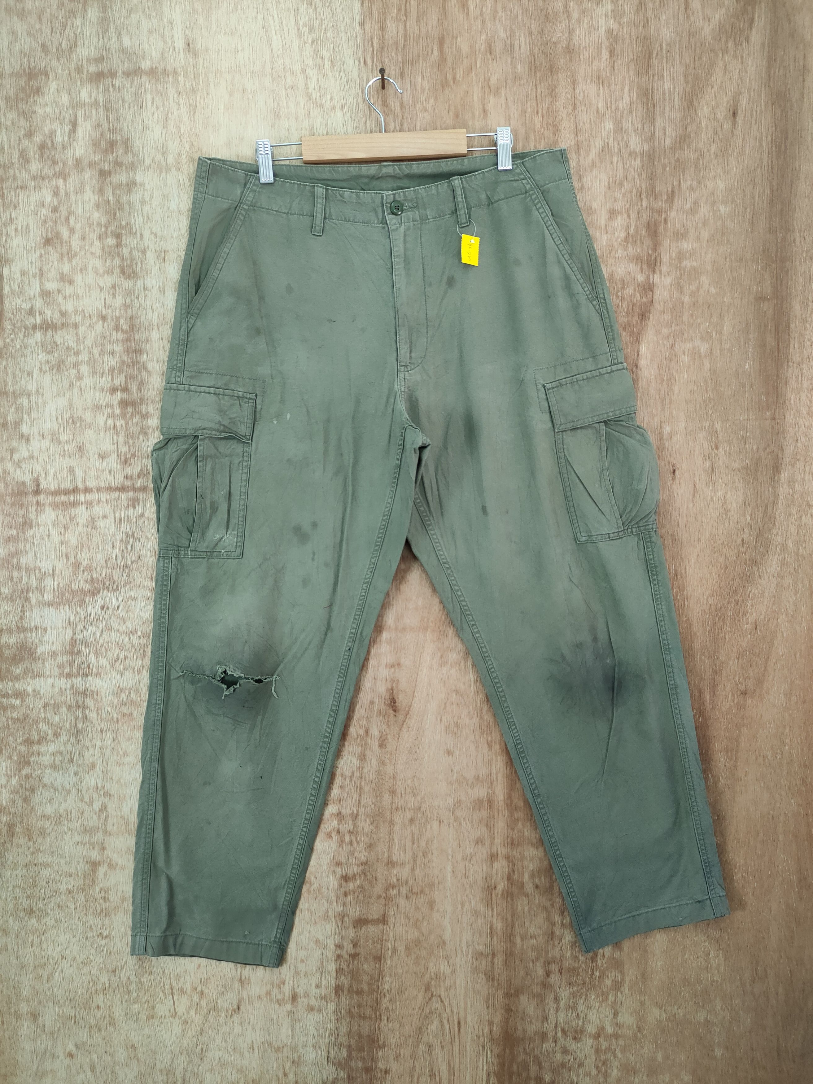 Japanese Brand DLL uniqlo distressed denim dirty vintage pants #46-280 Size US 35 - 1 Thumbnail