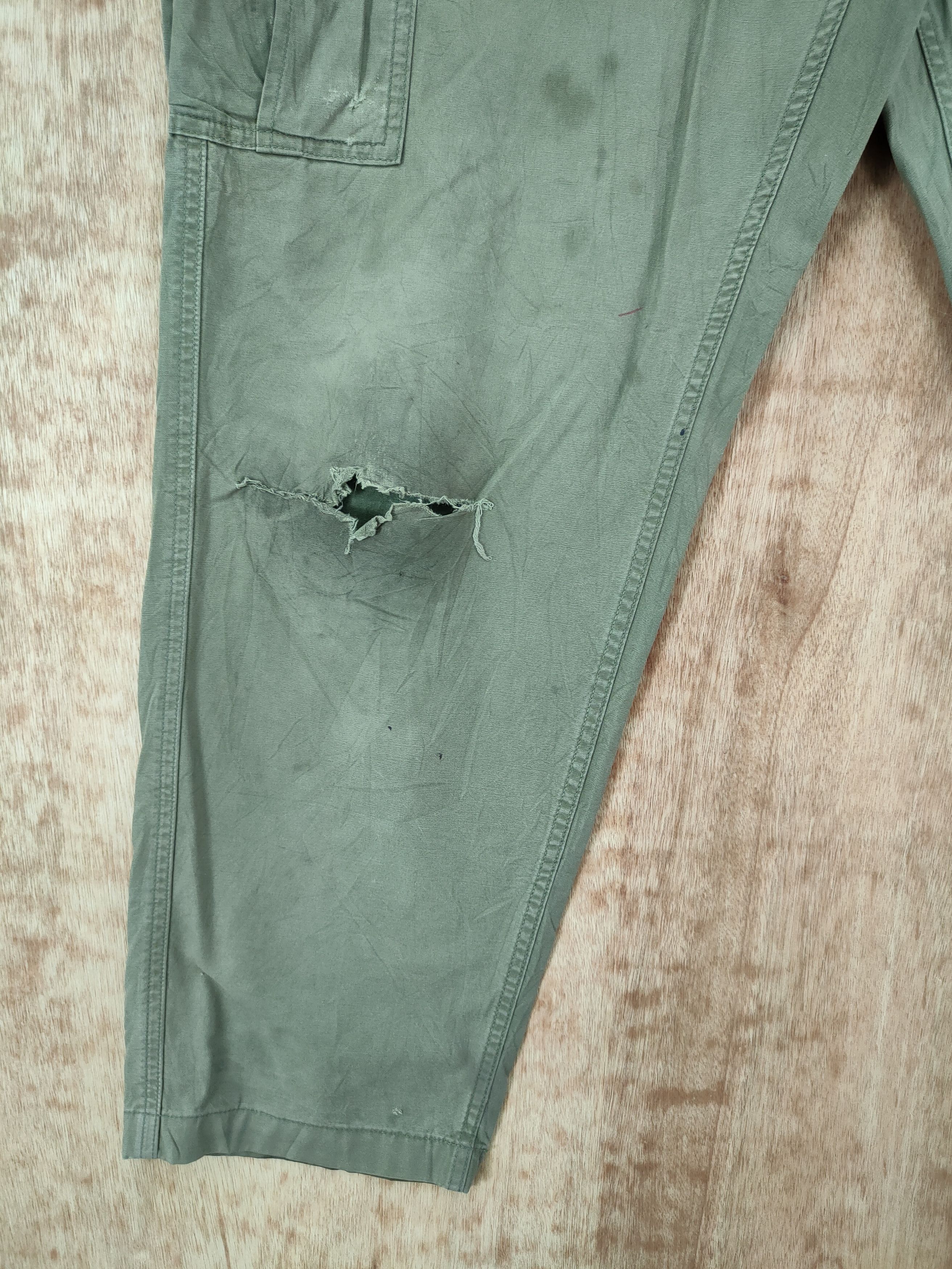 Japanese Brand DLL uniqlo distressed denim dirty vintage pants #46-280 Size US 35 - 2 Thumbnail