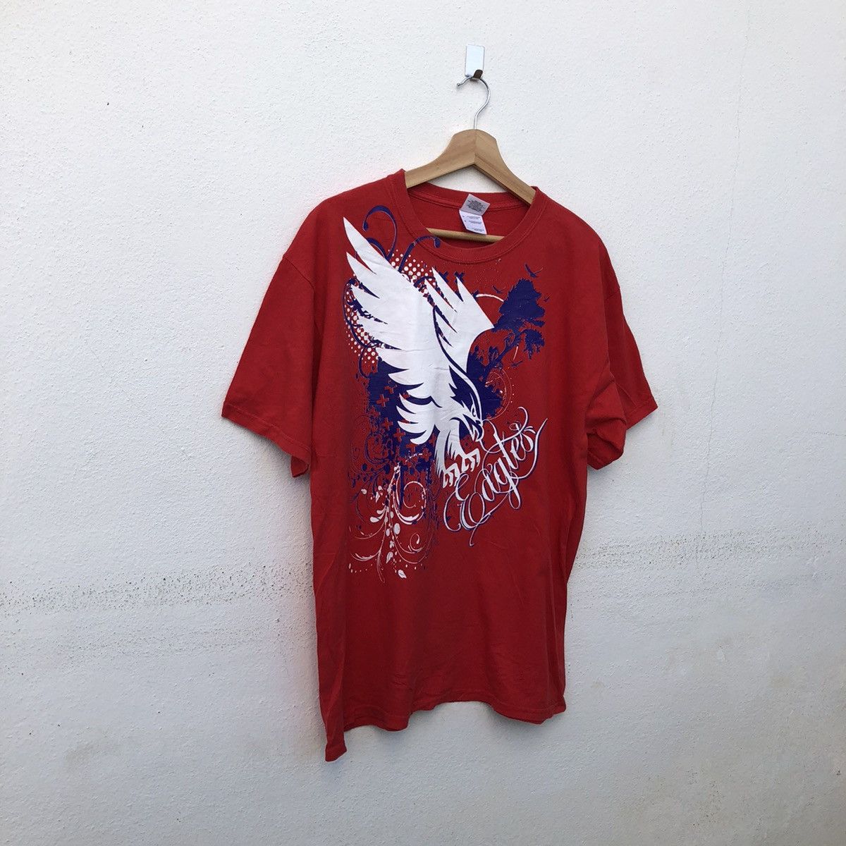 Japanese Brand EAGLES BIG LOGO BY GILDAN SHORT SLEEVE T-SHIRT Size US L / EU 52-54 / 3 - 2 Thumbnail