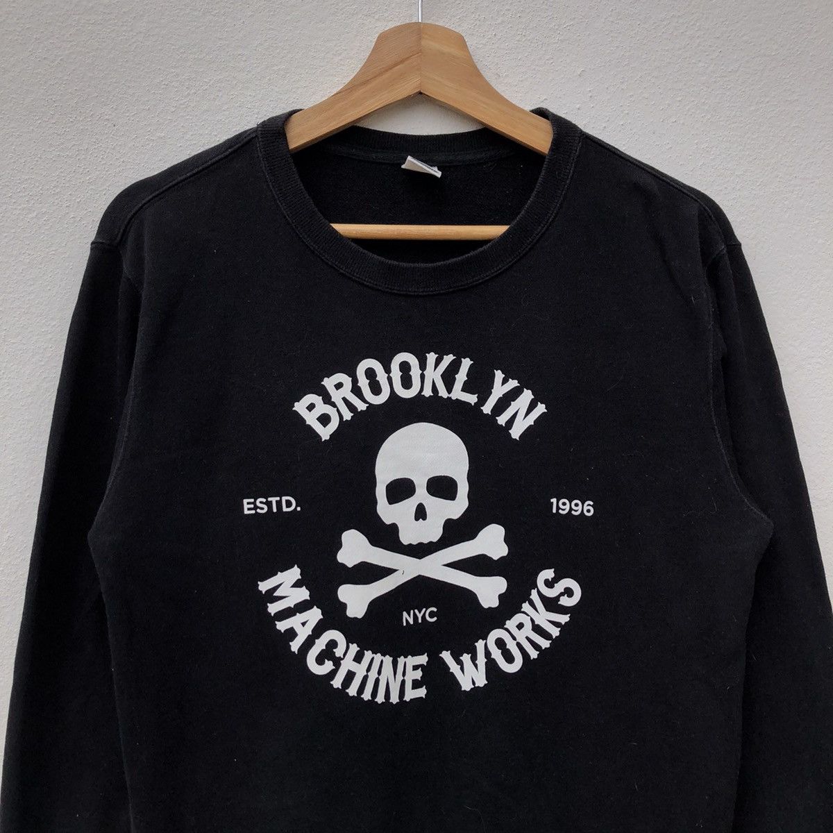 Japanese Brand BROOKLYN MACHINE WORKS UNIQLO BIG LOGO SWEATSHIRT Size US S / EU 44-46 / 1 - 3 Thumbnail