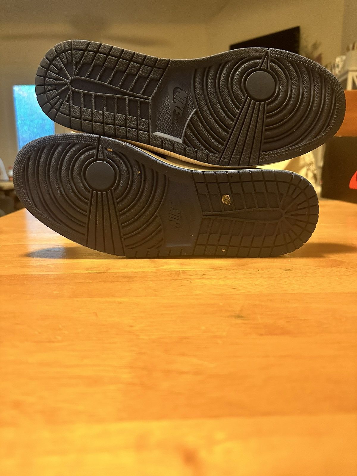 Jordan Brand Air Jordan Retro High OG ‘Royal Toe’ Size US 10.5 / EU 43-44 - 5 Thumbnail