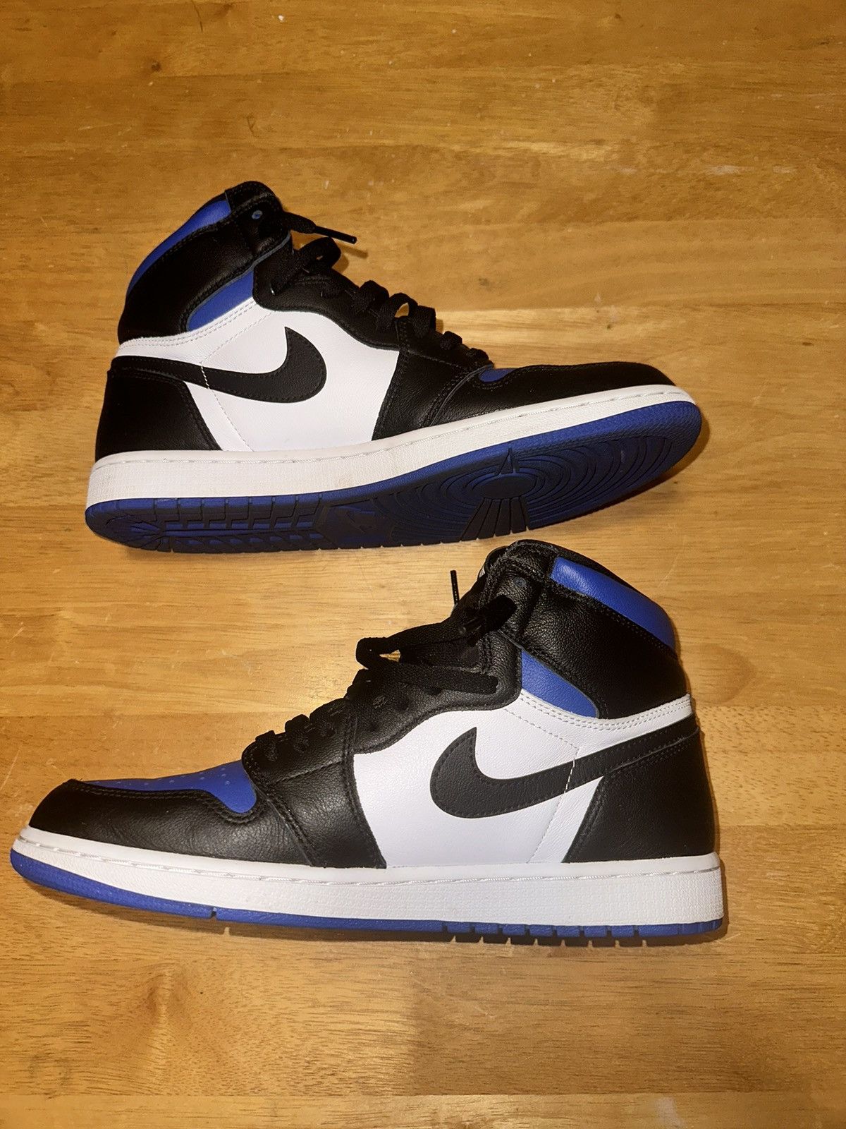 Jordan Brand Air Jordan Retro High OG ‘Royal Toe’ Size US 10.5 / EU 43-44 - 2 Thumbnail