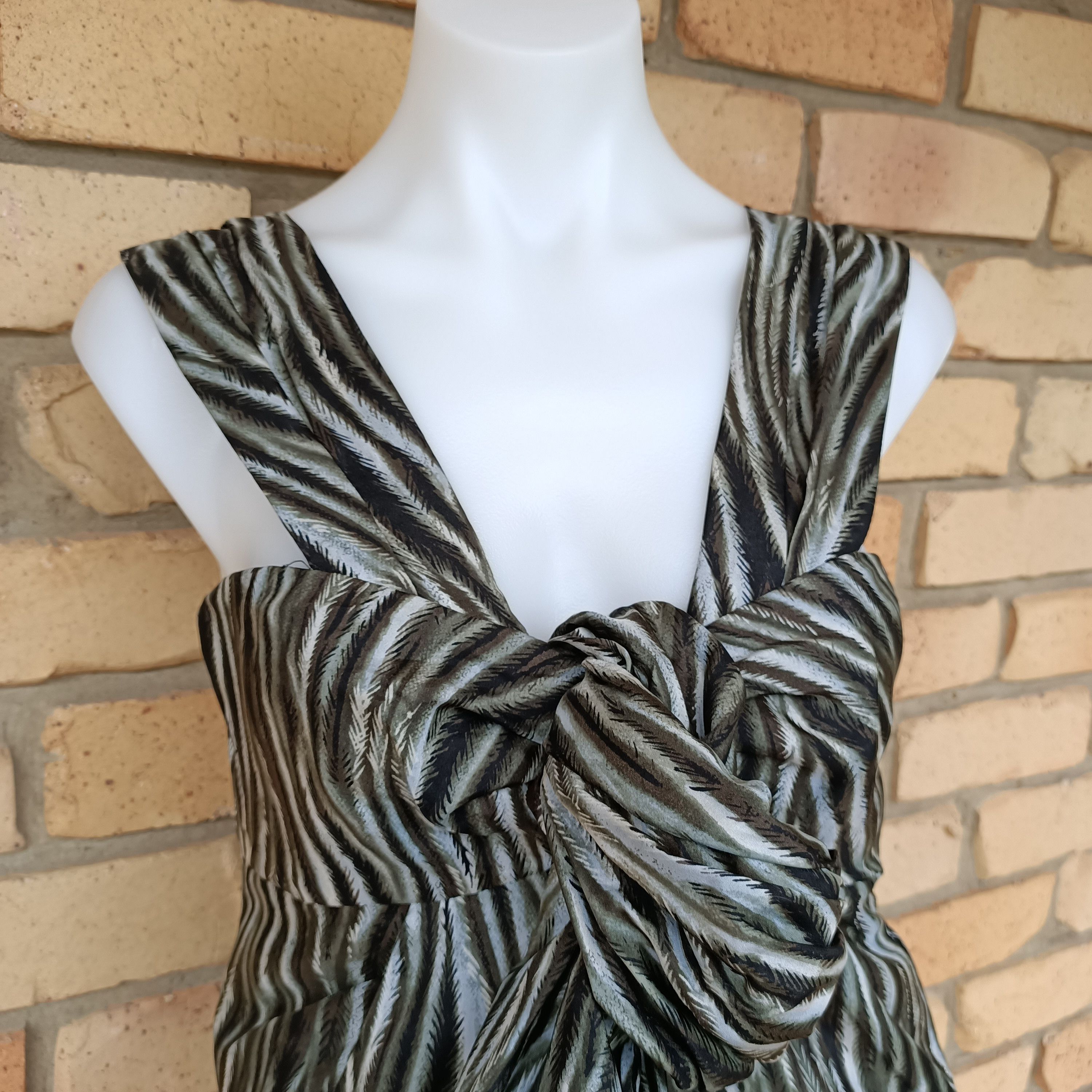 Designer Frey tailored white leaf stripy abstract silk pleated dress Size S / US 4 / IT 40 - 6 Thumbnail