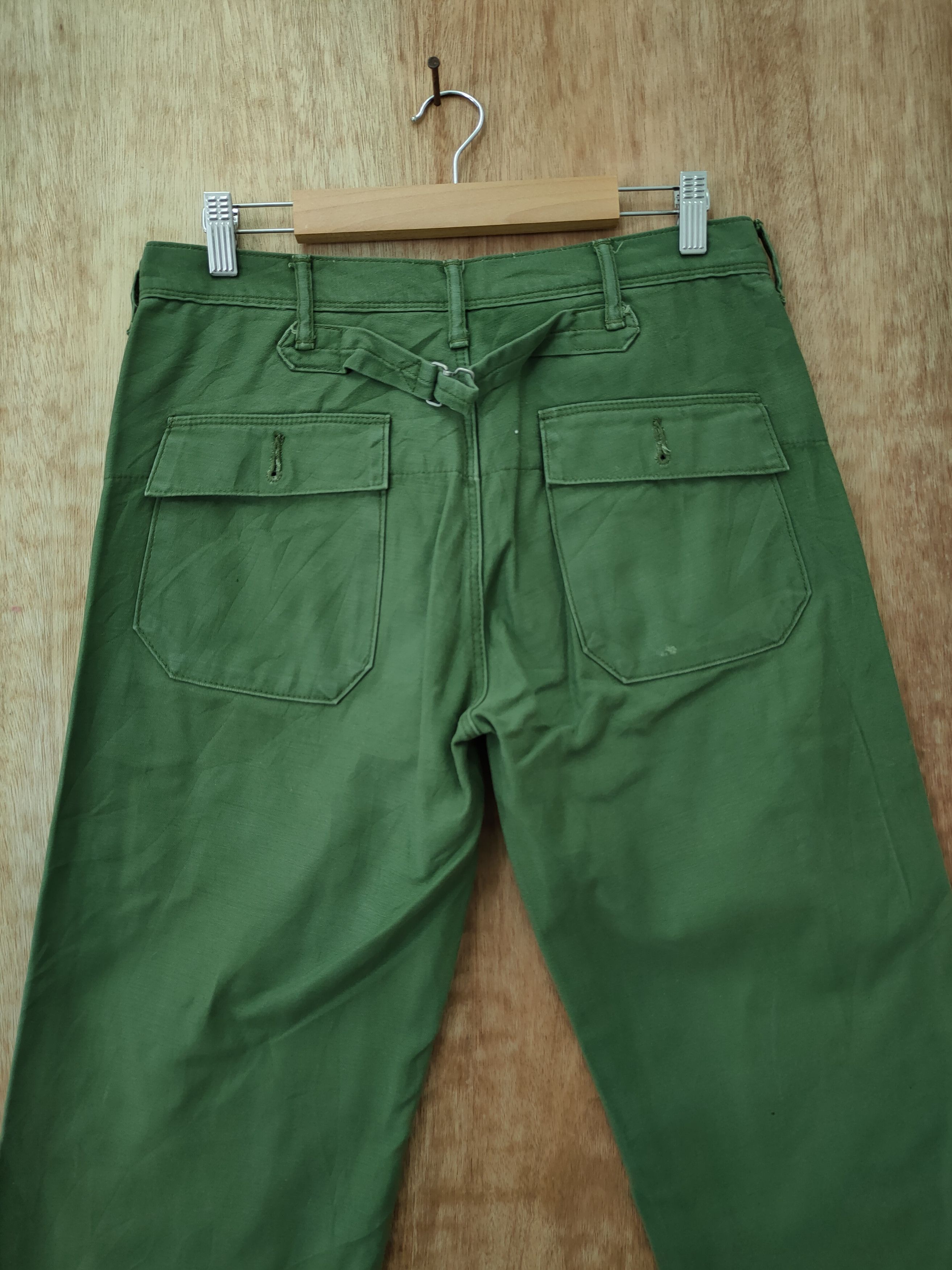 Japanese Brand DLL D.M.G japan green buckle back cargo pants #46-215 Size US 29 - 7 Thumbnail