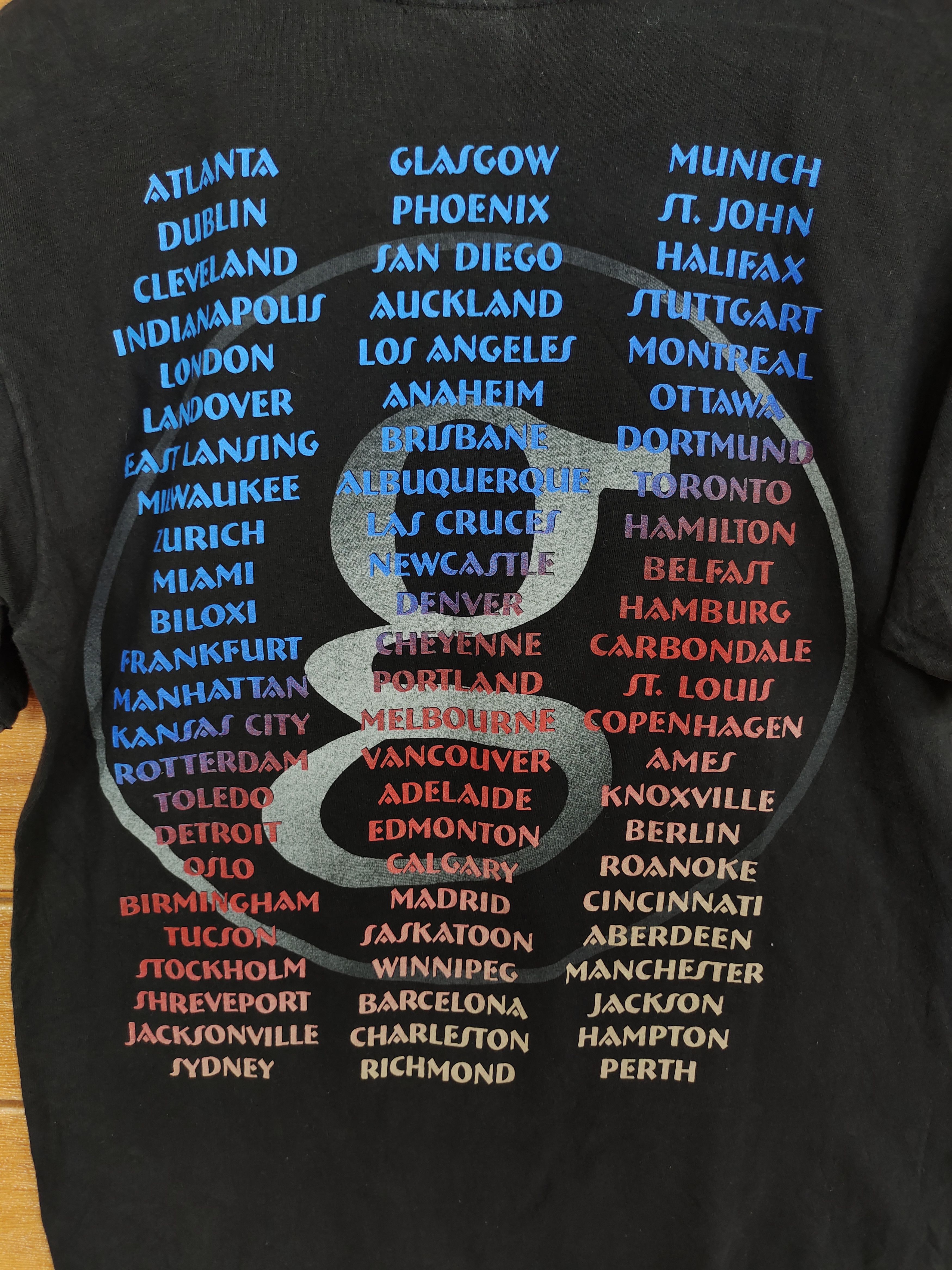 Band Tees Vintage 90s The Garth Brooks World Tour Promo T-Shirt Size US M / EU 48-50 / 2 - 5 Thumbnail