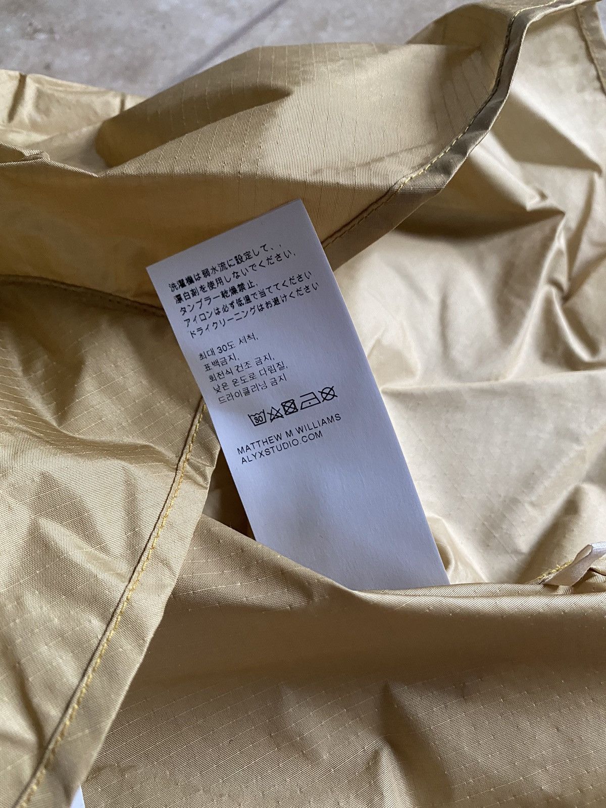 1017 ALYX 9SM 1017 Alyx 9SM removable Hoodie *VERY RARE* Size ONE SIZE - 8 Thumbnail