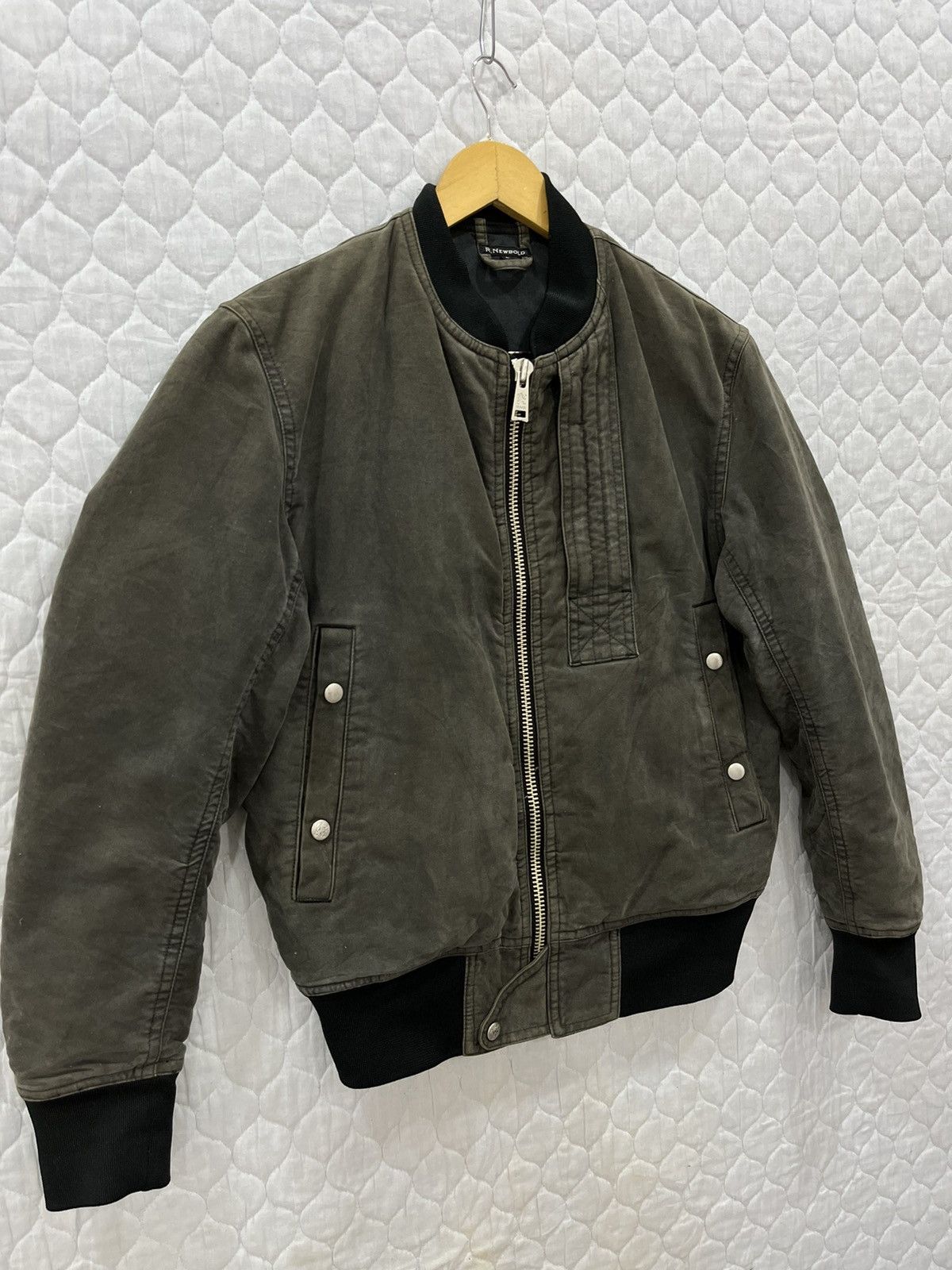 R.Newbold Q. R NEWBOLD HYPEBEAST BOMBER JACKET Size US S / EU 44-46 / 1 - 3 Thumbnail
