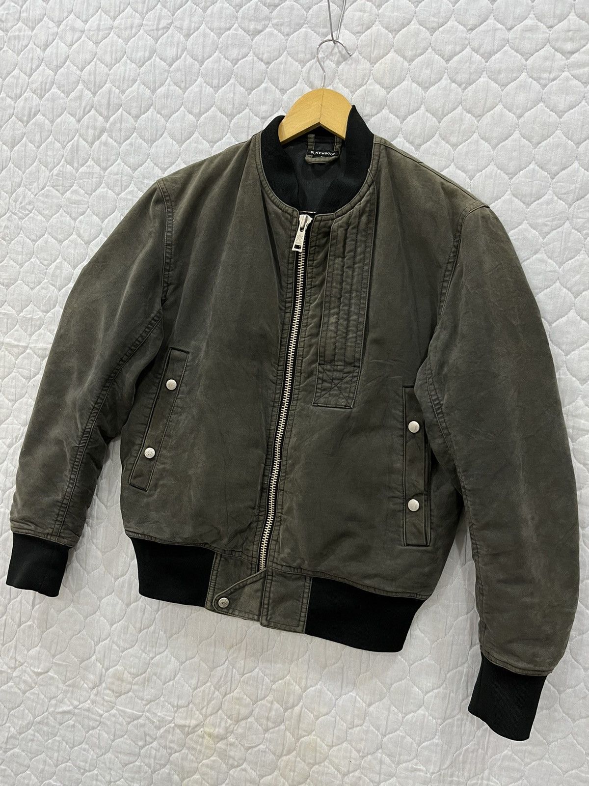 R.Newbold Q. R NEWBOLD HYPEBEAST BOMBER JACKET Size US S / EU 44-46 / 1 - 2 Thumbnail