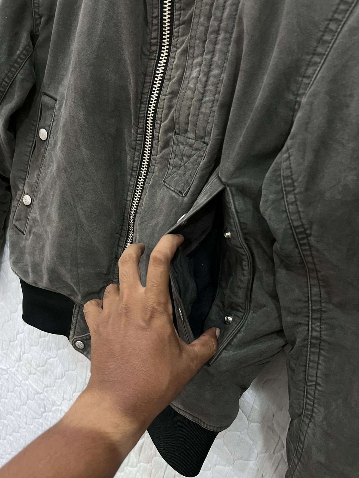 R.Newbold Q. R NEWBOLD HYPEBEAST BOMBER JACKET Size US S / EU 44-46 / 1 - 8 Thumbnail
